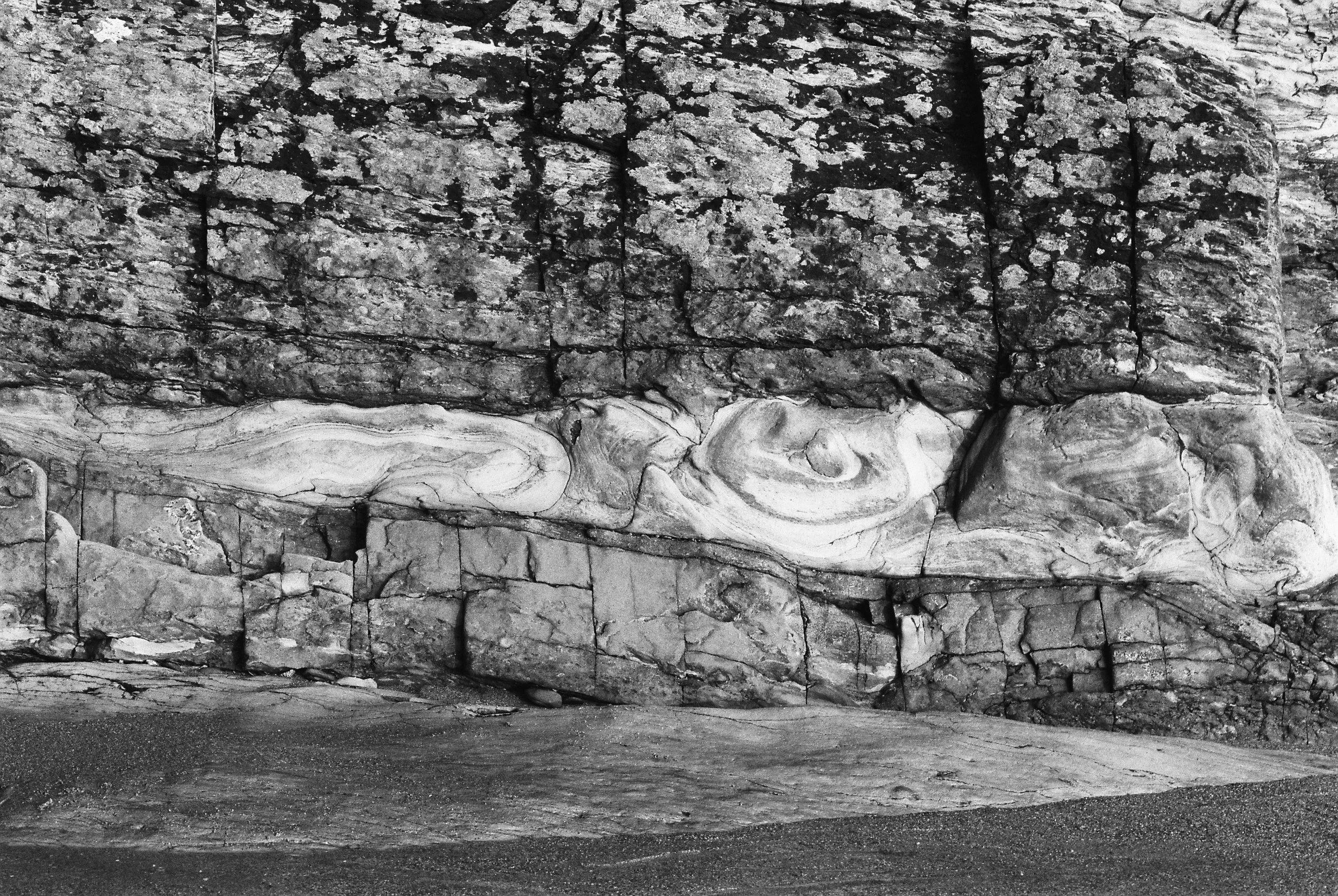 11.2025_Pentax MX_Ilford HP5 Plus 400-05094-0010.jpg