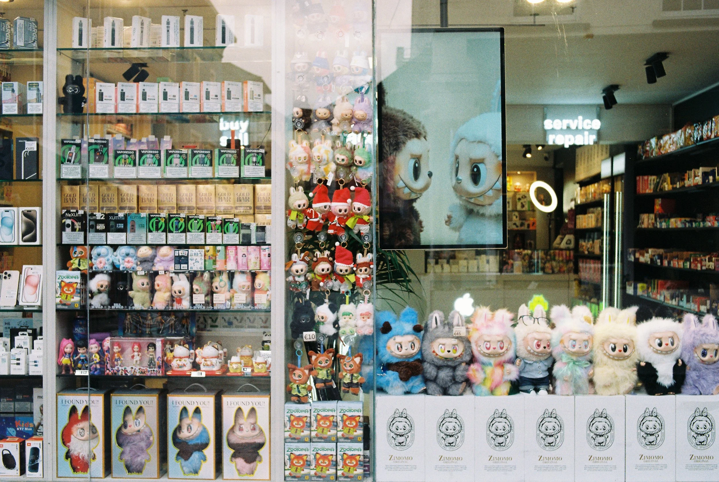 02.2026_Pentax MX_Kodak Gold 200-06205-001A.jpg