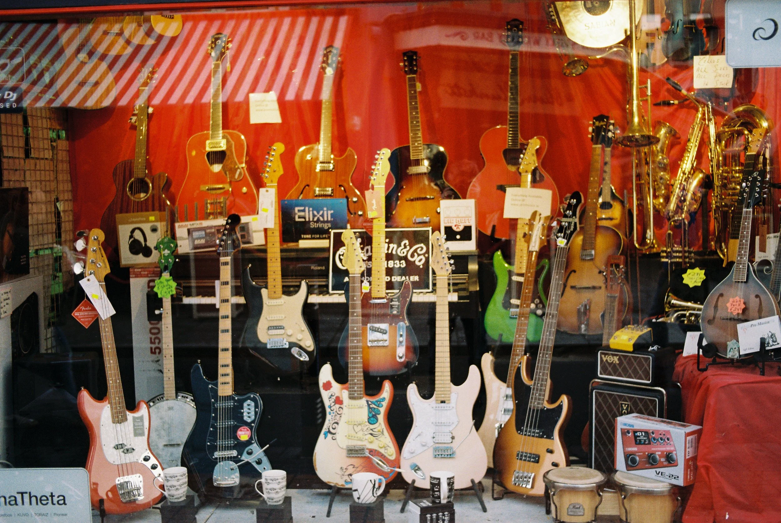 02.2026_Pentax MX_Kodak Gold 200-06205-002A.jpg