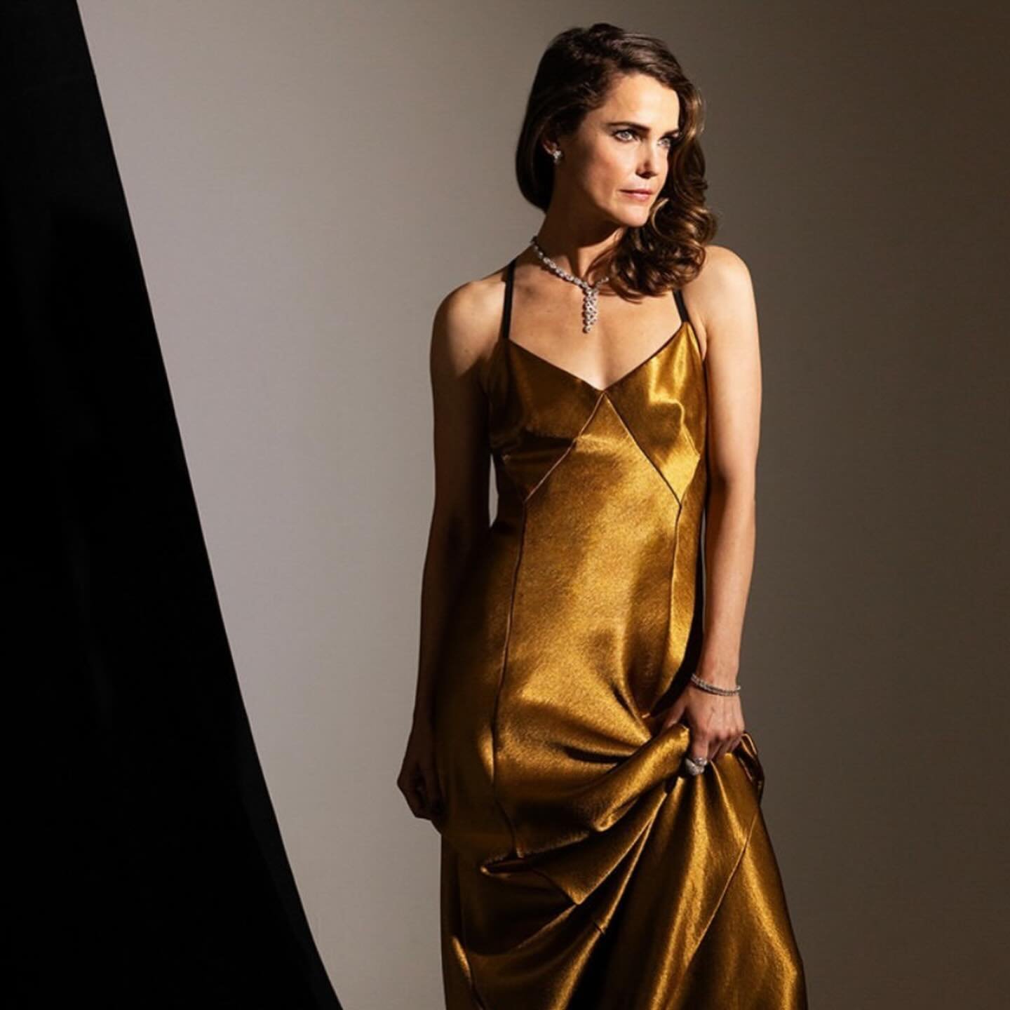 Keri Russell. #kerirussell for @variety wearing @rahaminovdiamonds #diamonds &amp; @dena_kemp #finejewelry #yayapublicity #editorial #jewelry 📸 @theatraff