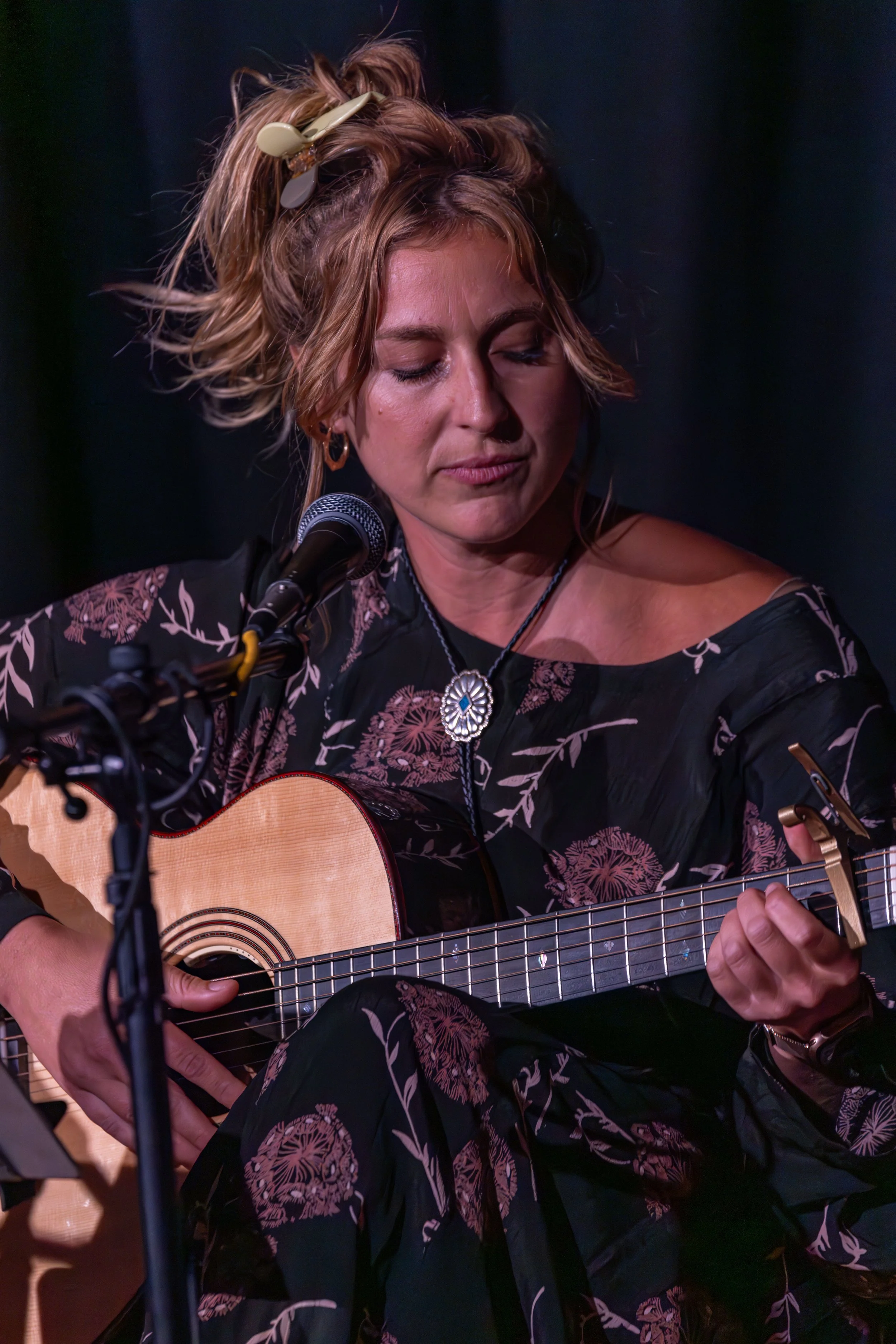 Lexie Roth at the Grange-Vineyard Lights Photography-36.jpeg