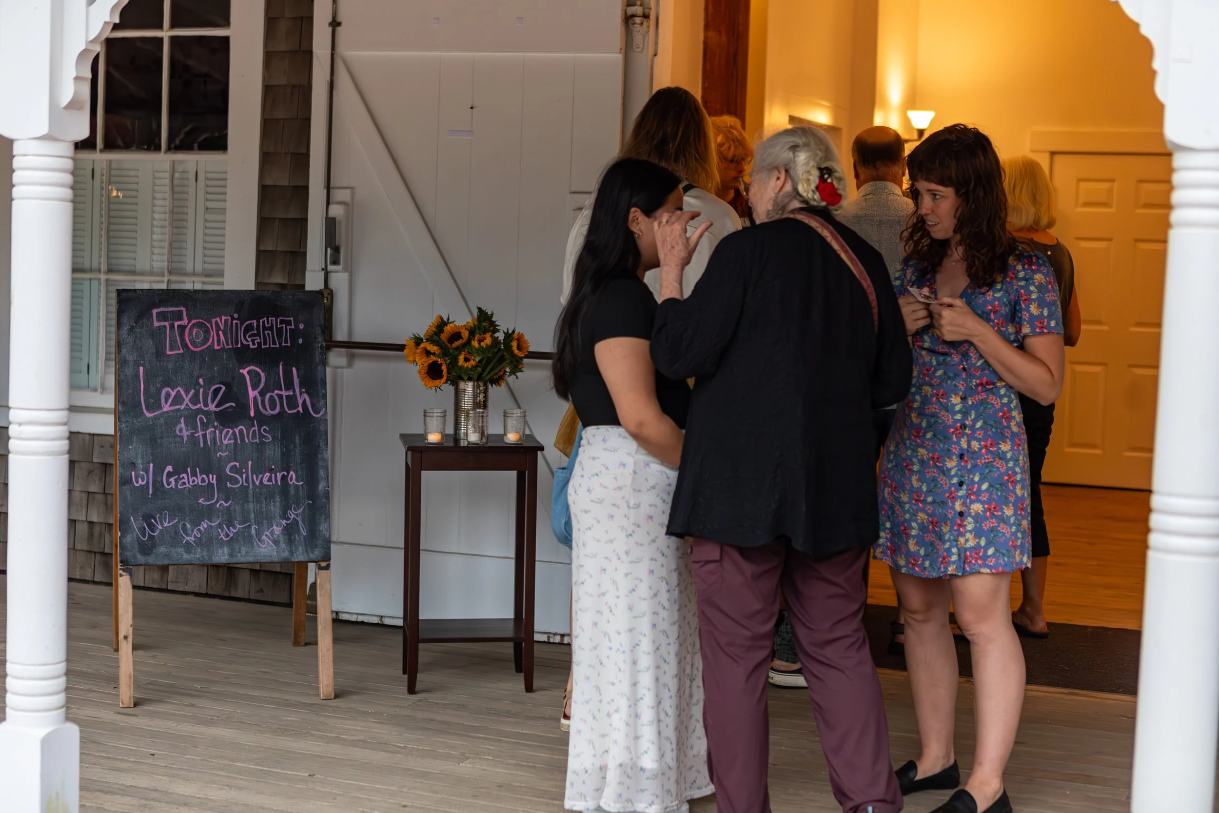 Lexie Roth at the Grange-Vineyard Lights Photography-3.jpeg