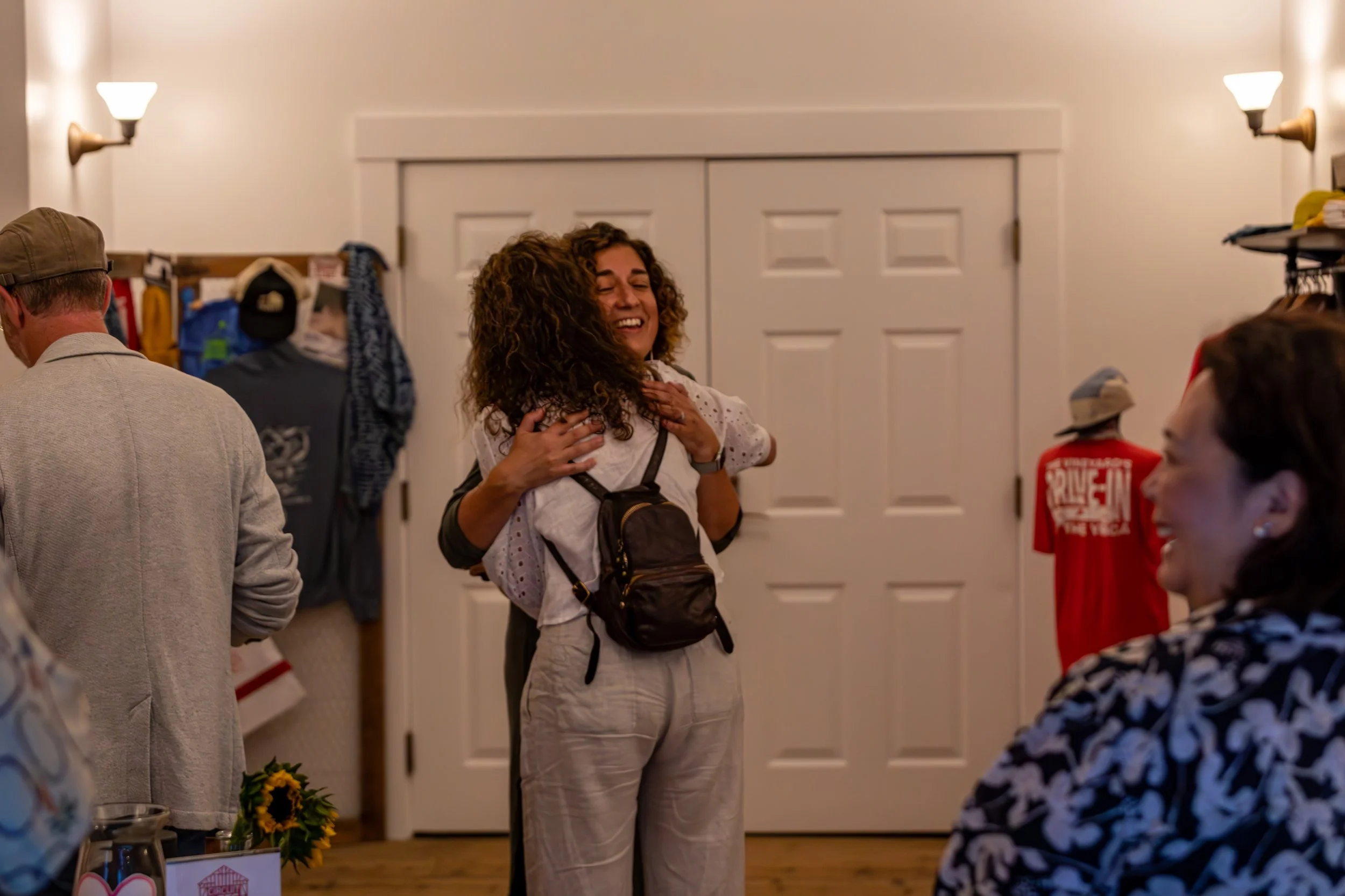 Lexie Roth at the Grange-Vineyard Lights Photography-15.jpeg