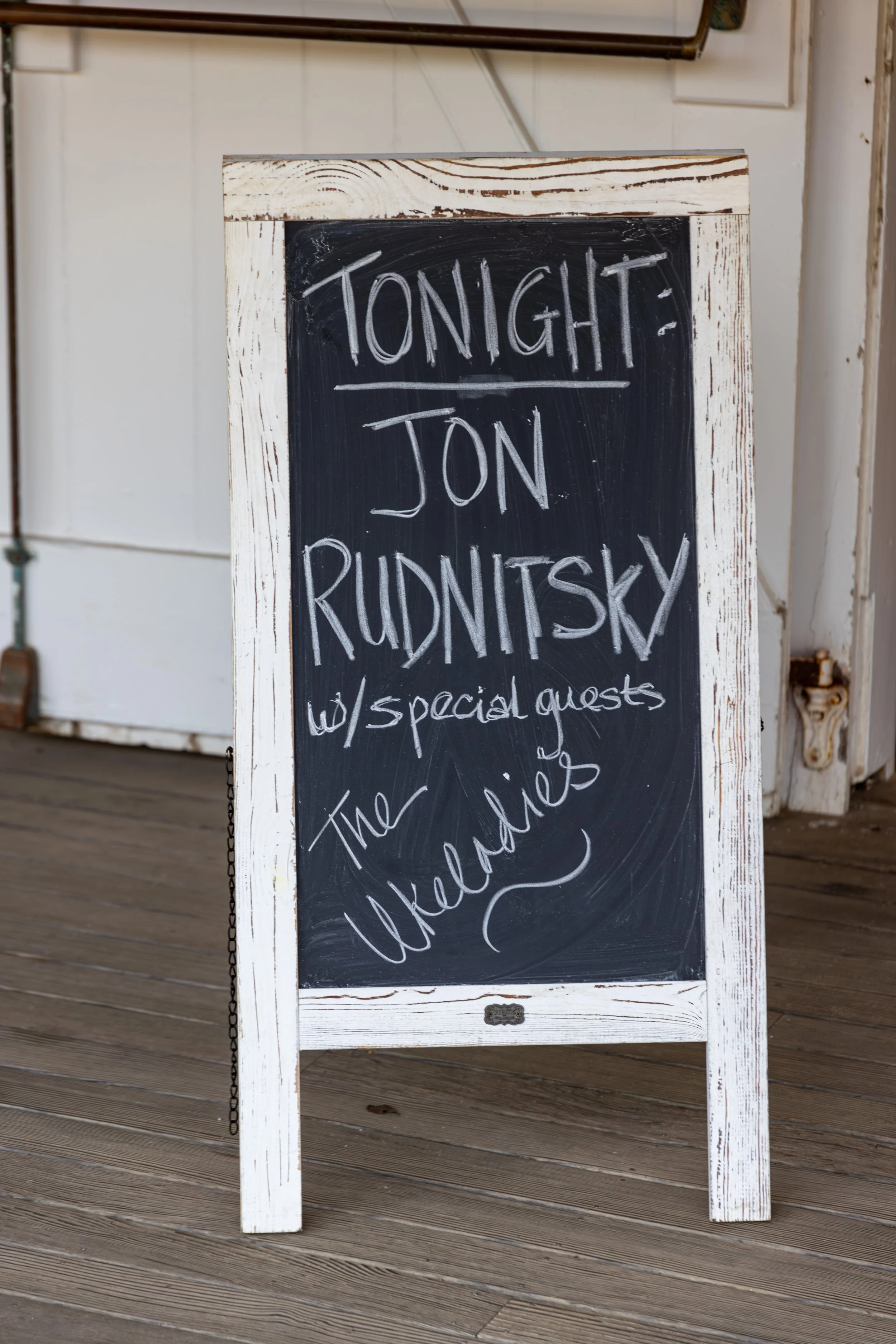 Jon Rudnitsky at the Grange-Vineyard Lights Photography-2.jpeg