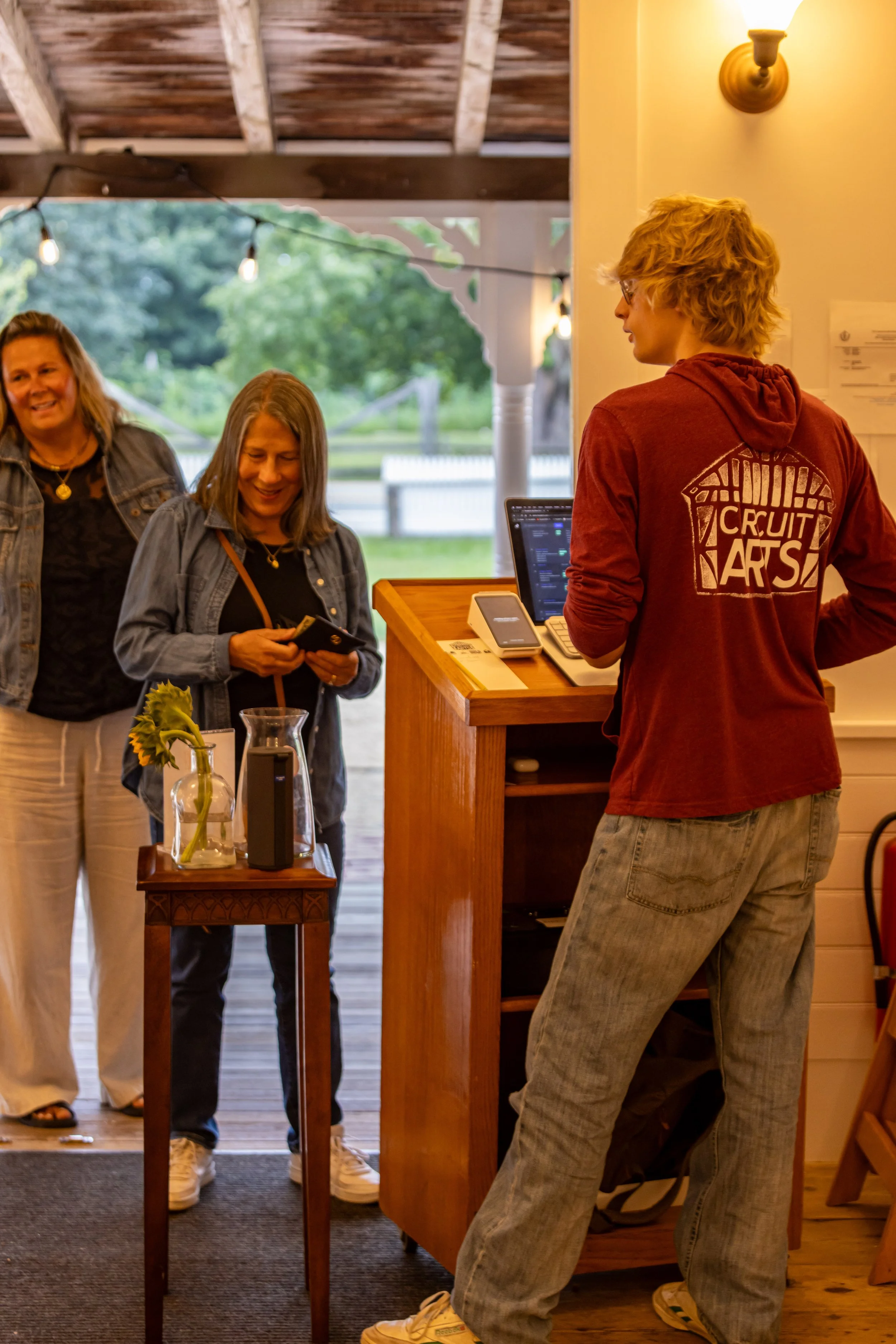 Lexie Roth at the Grange-Vineyard Lights Photography-11.jpeg