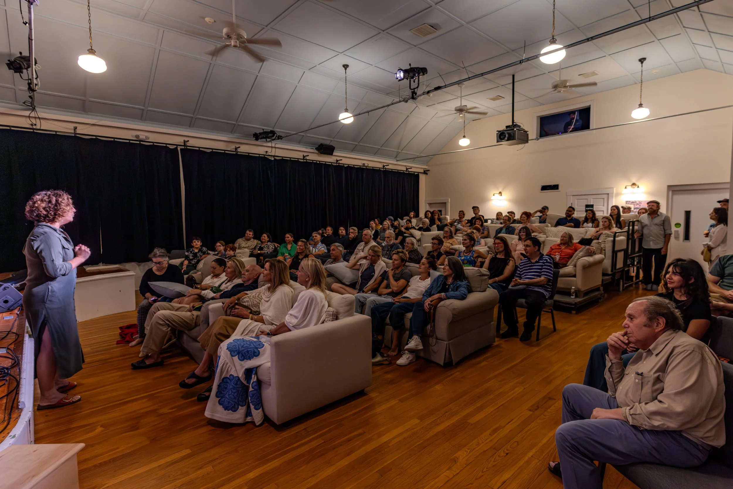 Lexie Roth at the Grange-Vineyard Lights Photography-17.jpeg