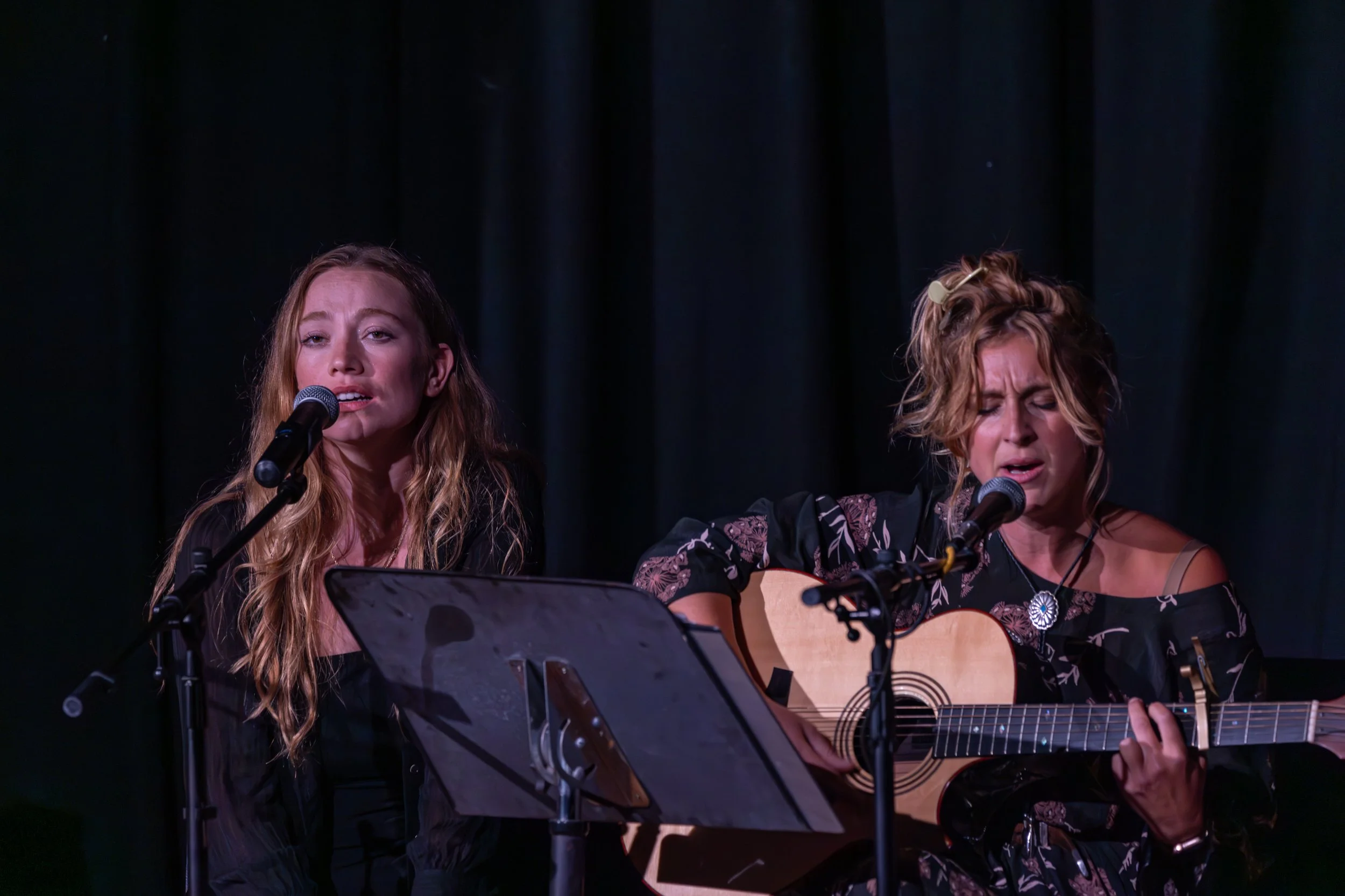 Lexie Roth at the Grange-Vineyard Lights Photography-51.jpeg