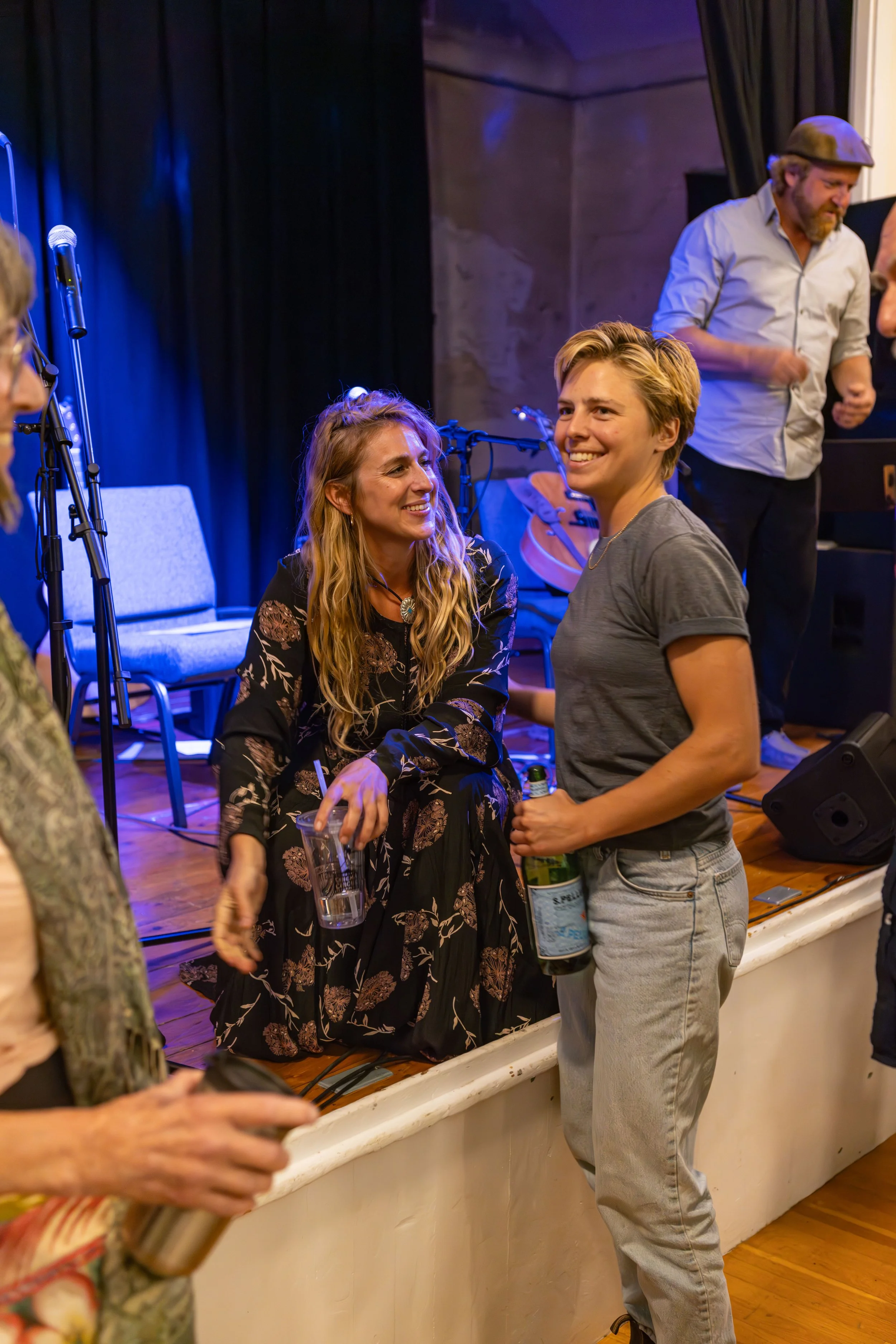 Lexie Roth at the Grange-Vineyard Lights Photography-79.jpeg