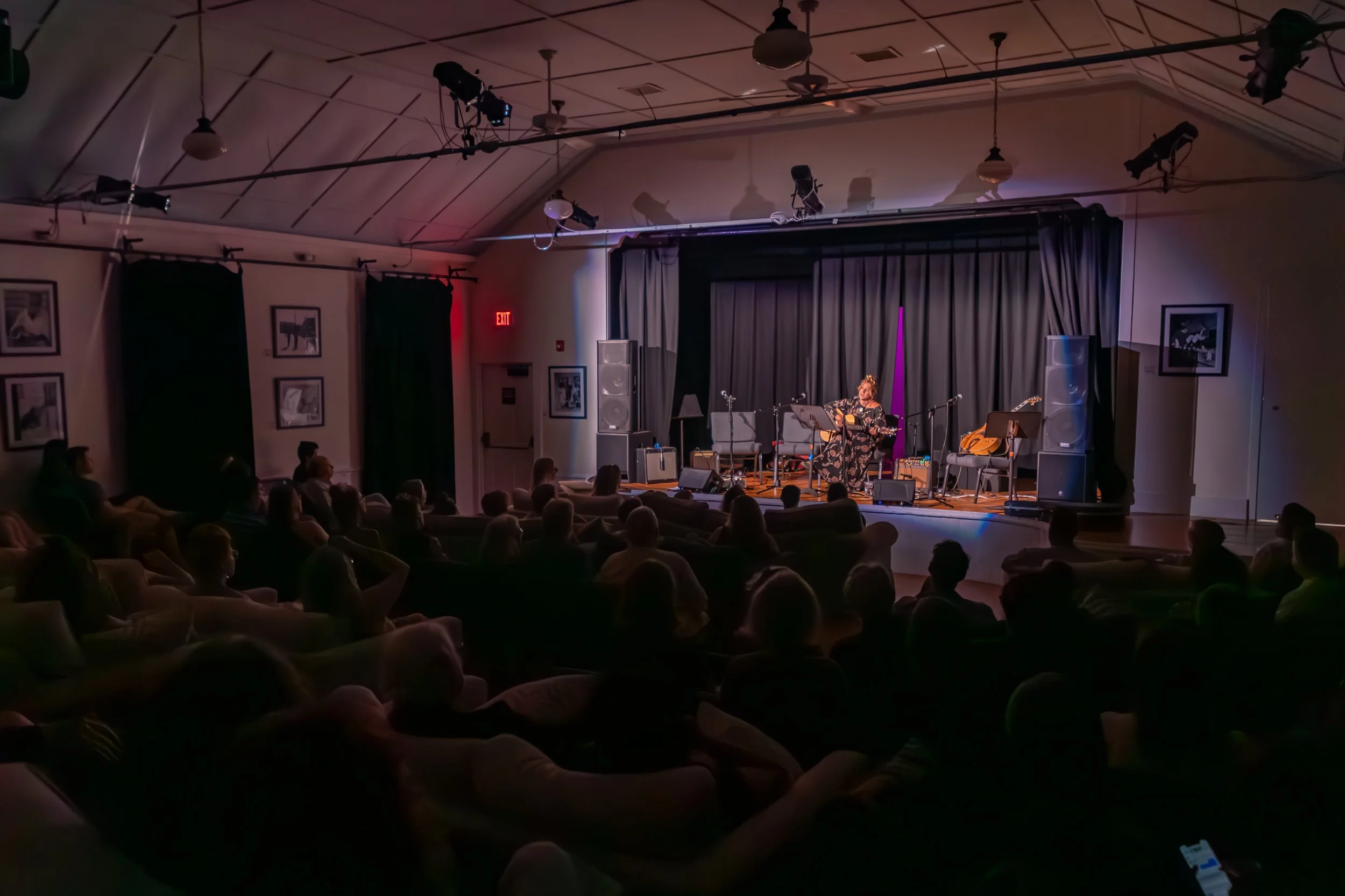 Lexie Roth at the Grange-Vineyard Lights Photography-37.jpeg