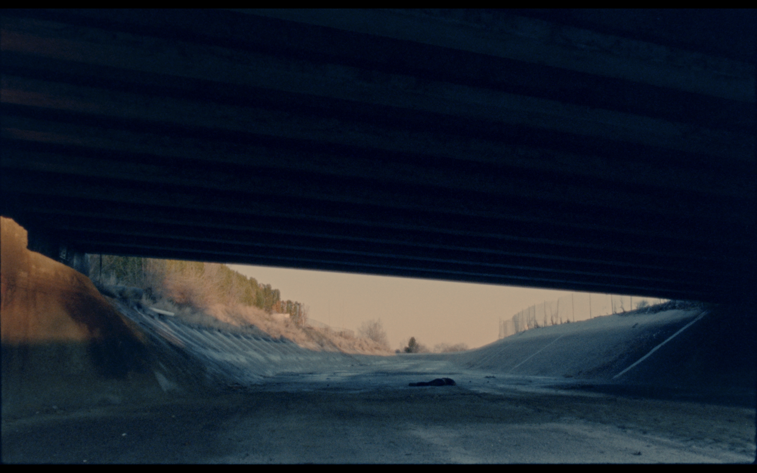 Dirt dry irrigation canal
