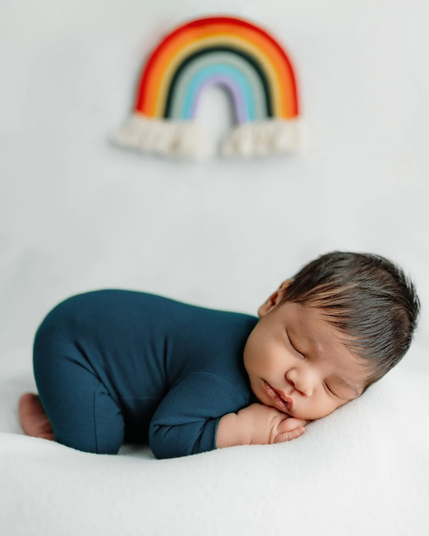 Preserving your family's legacy, one snapshot at a time, by listening to your stories, cuddling your babies, and celebrating your cherished moments. www.rainbowphotomh.com 

#dallasnewbornphotographer #arlingtontx #fortworthphotographer #texasbaby #r