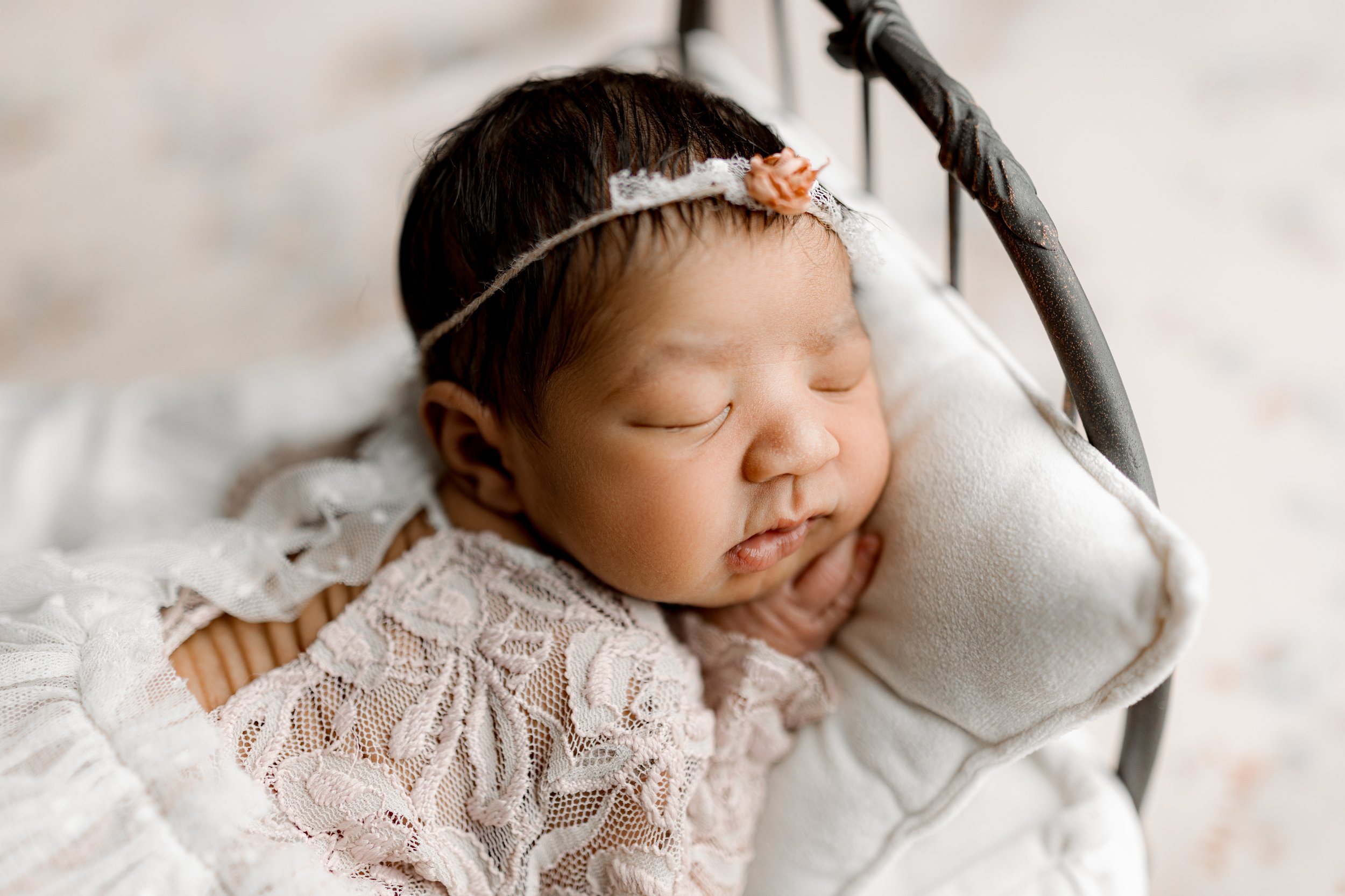 Newborn Photography in Mansfield, TX: Why Booking Early Makes a Difference