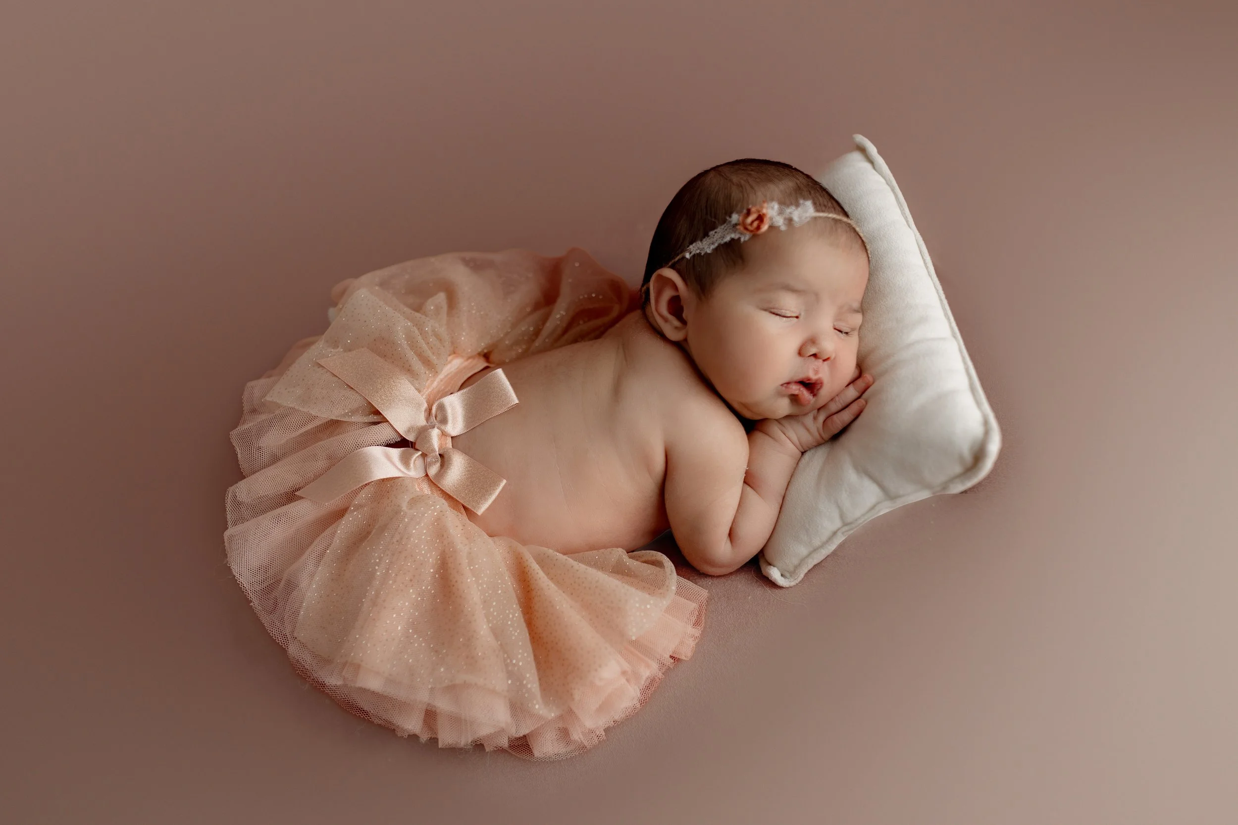 newborn baby photographer near me Arlington tx