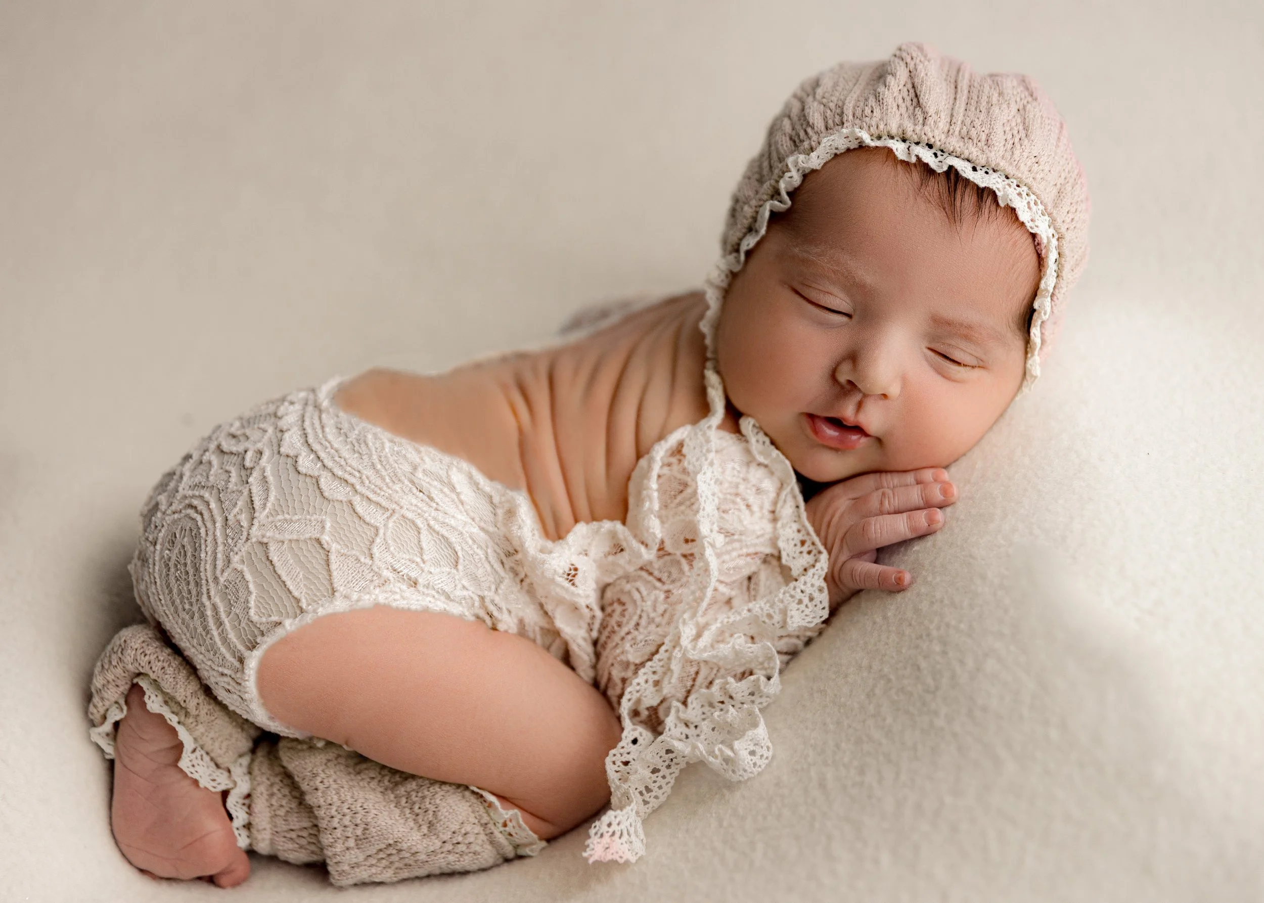 Newborn session Fort Worth tx, availability baby photoshoot