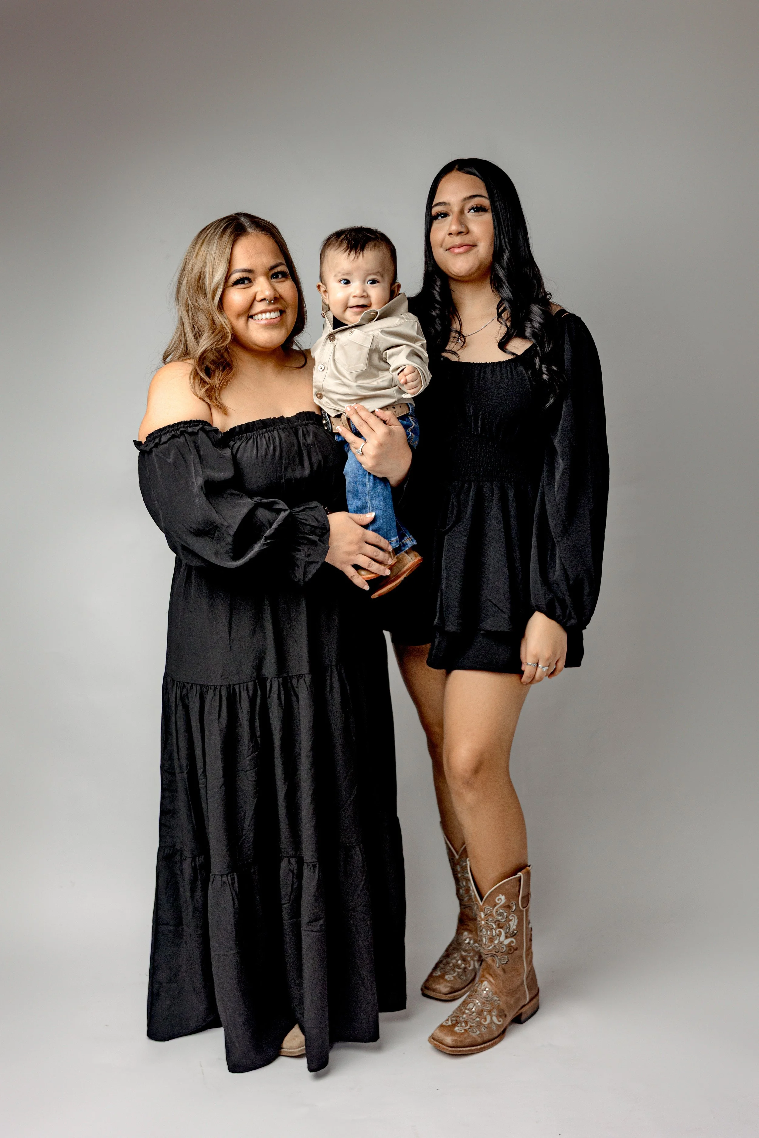 Fort Worth family photographer in studio rainbow photography mh