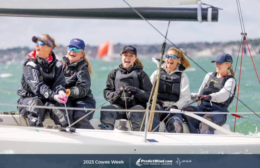 Cowes completed ✅ + New friends made 👭👭 = get your WOKC team together!!⛵🩷 #WOKC2023 @dubarrysailing @royalsouthernyc @predict_wind @livesaildie @suellen_lsd 📸