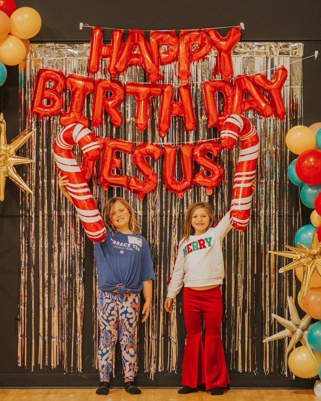 Grab some friends &amp; join us TOMORROW for eKids Sunday! 

We'll be throwing the coolest Birthday Glow Bash for Jesus! 💡 Kids will have a blast in eKids with a glow worship party, live teaching, games, crafts &amp; fun activities! Come shine brigh
