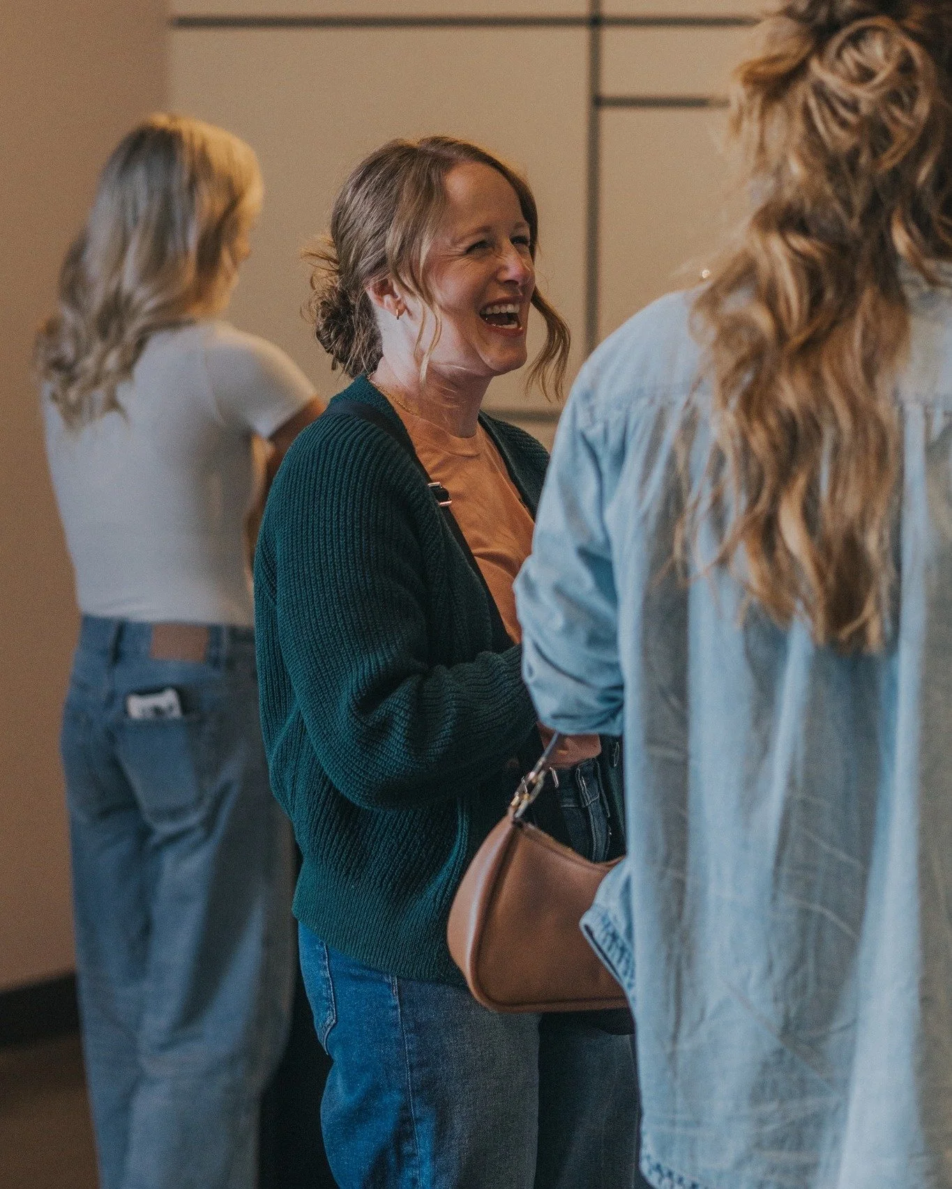 Happy Mom's Day to all the incredibe moms (&amp; mother figures)! We can't wait to celebrate you today 🫶 Join us as Adam wraps up our Sound Bite series! 

Westside: 8, 9:30, &amp; 11 am
Tea: 8, 9:30 &amp; 11 am
57th Street: 8, 9:30, 11 am, &amp; 12: