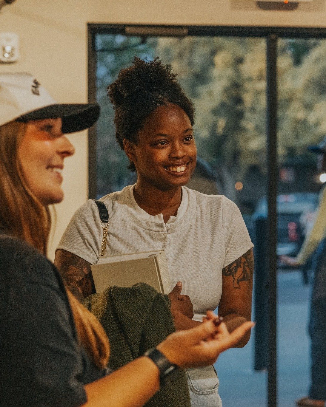 A little look at what&rsquo;s been happening at YA lately 👀🤍 

Worship, small groups, &amp; doing life together. If you're in your college years or 20s, come hang with us!

Thursdays at 7 PM
📍 57th Street Campus