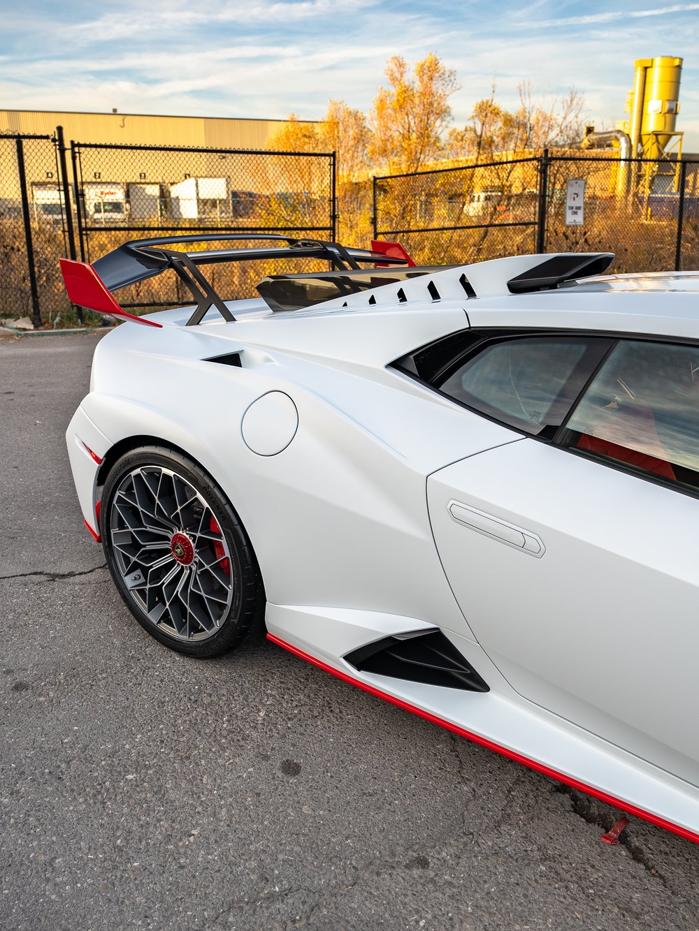 Lamborghini STO [Matte White]-3.jpg