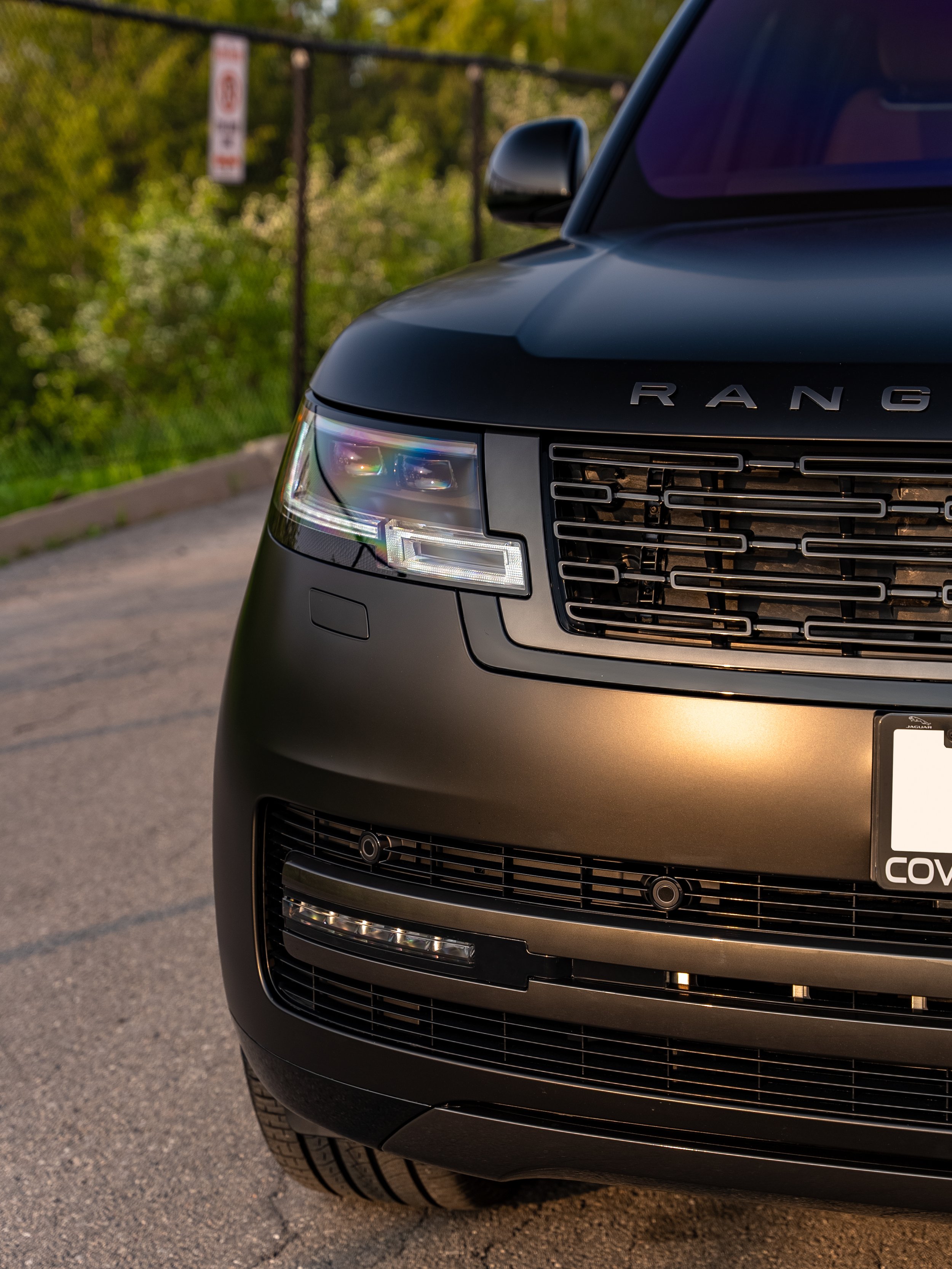 Range Rover Black-11.jpg