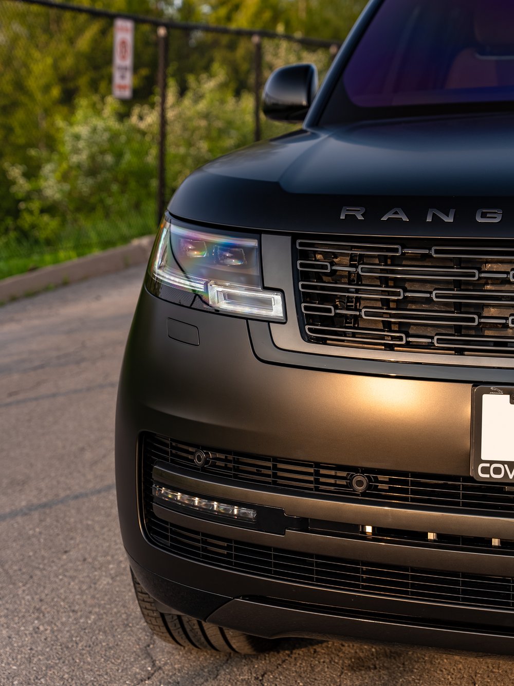 Range Rover Black-11.jpg