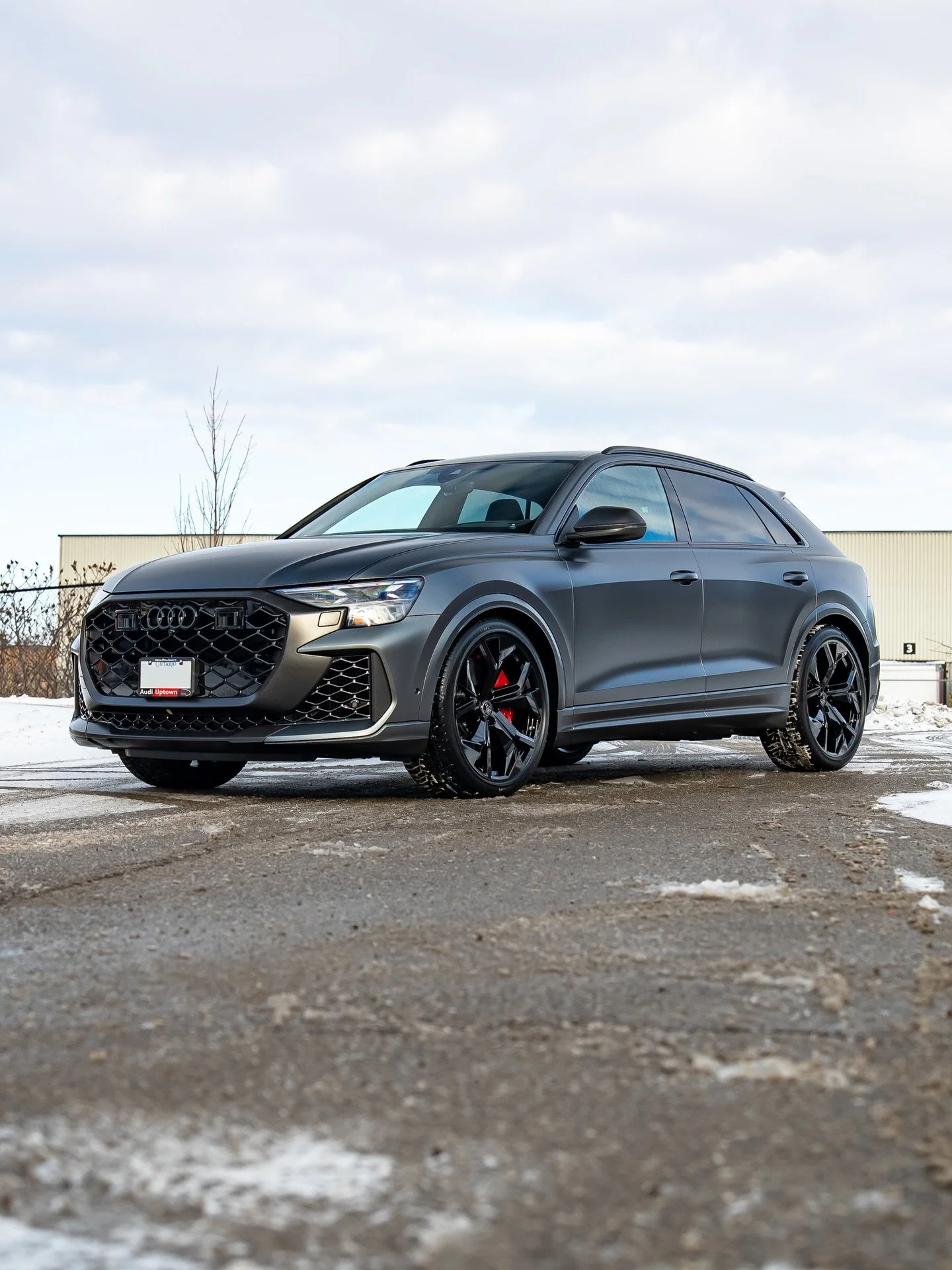 #Audi #RSQ8 looks incredible in Matte #PPF 🔥 Sharper body lines for a way more aggressive look over the OEM gloss finish. We installed full body Stealth PPF to both protect the brand new paint and achieve this look, all in one. Topped off with ceram