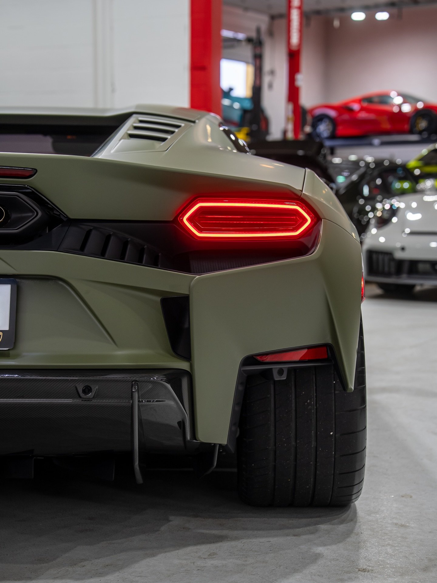 The Temerario Era Begins 🔥 ABE&rsquo;s first, finished in Ad Personam Turbine Matt, and protected in our new super-matte paint protection film. Enjoy a closer look at all the details on Lamborghinis fresh new model. What do you think, better than th