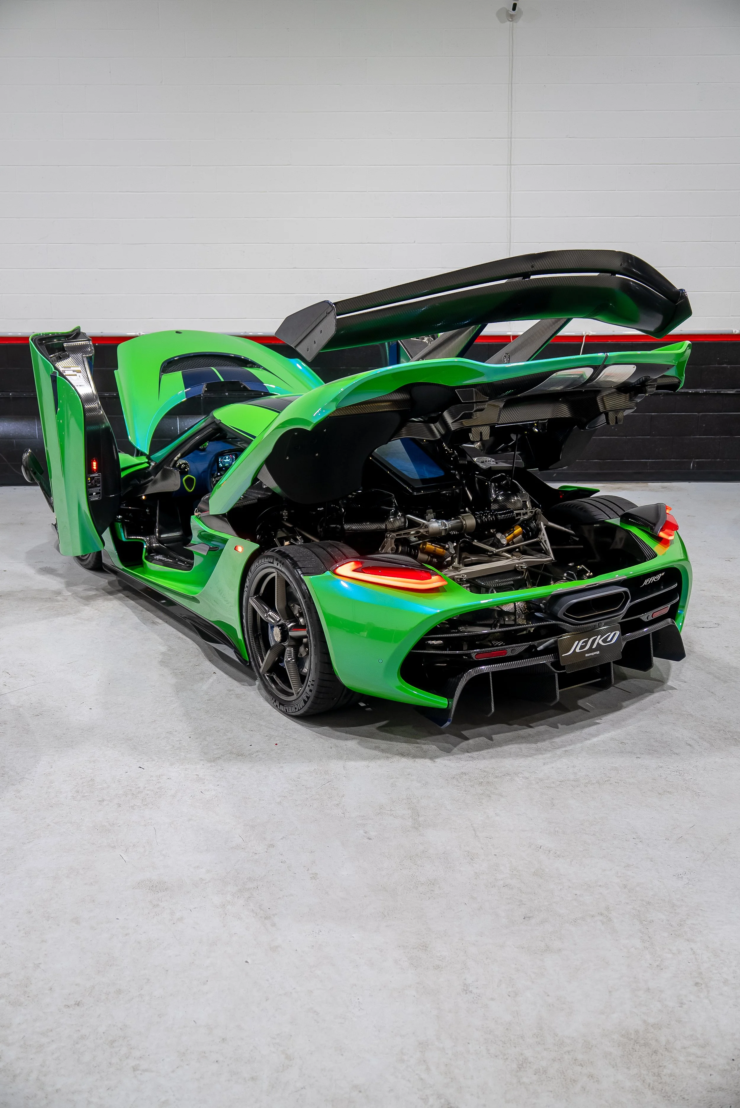 Jesko [Green]-72.jpg