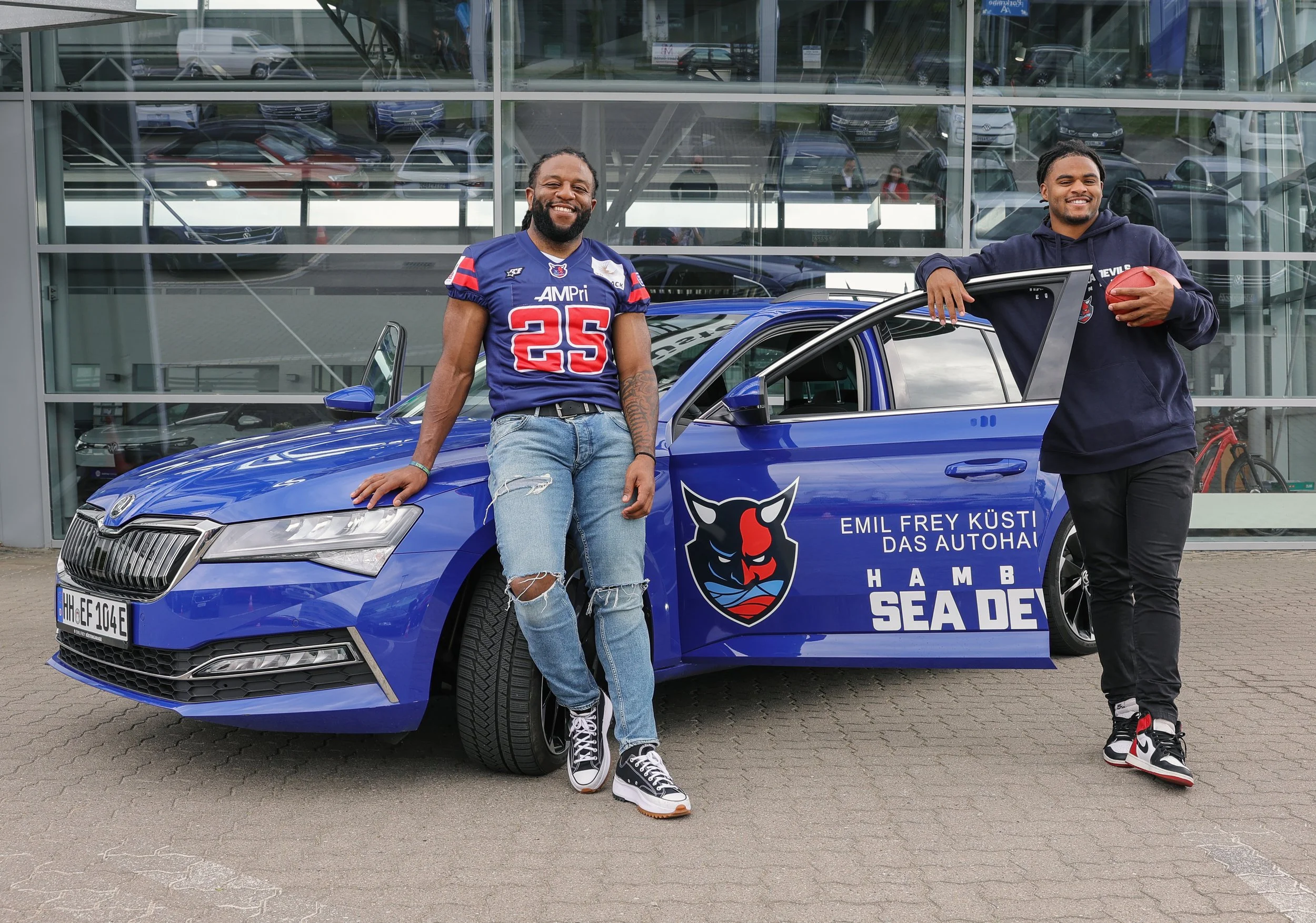 Mit Vollgas in die Zukunft! Emil Frey Küstengarage wird Exklusivpartner der Hamburg Sea Devils