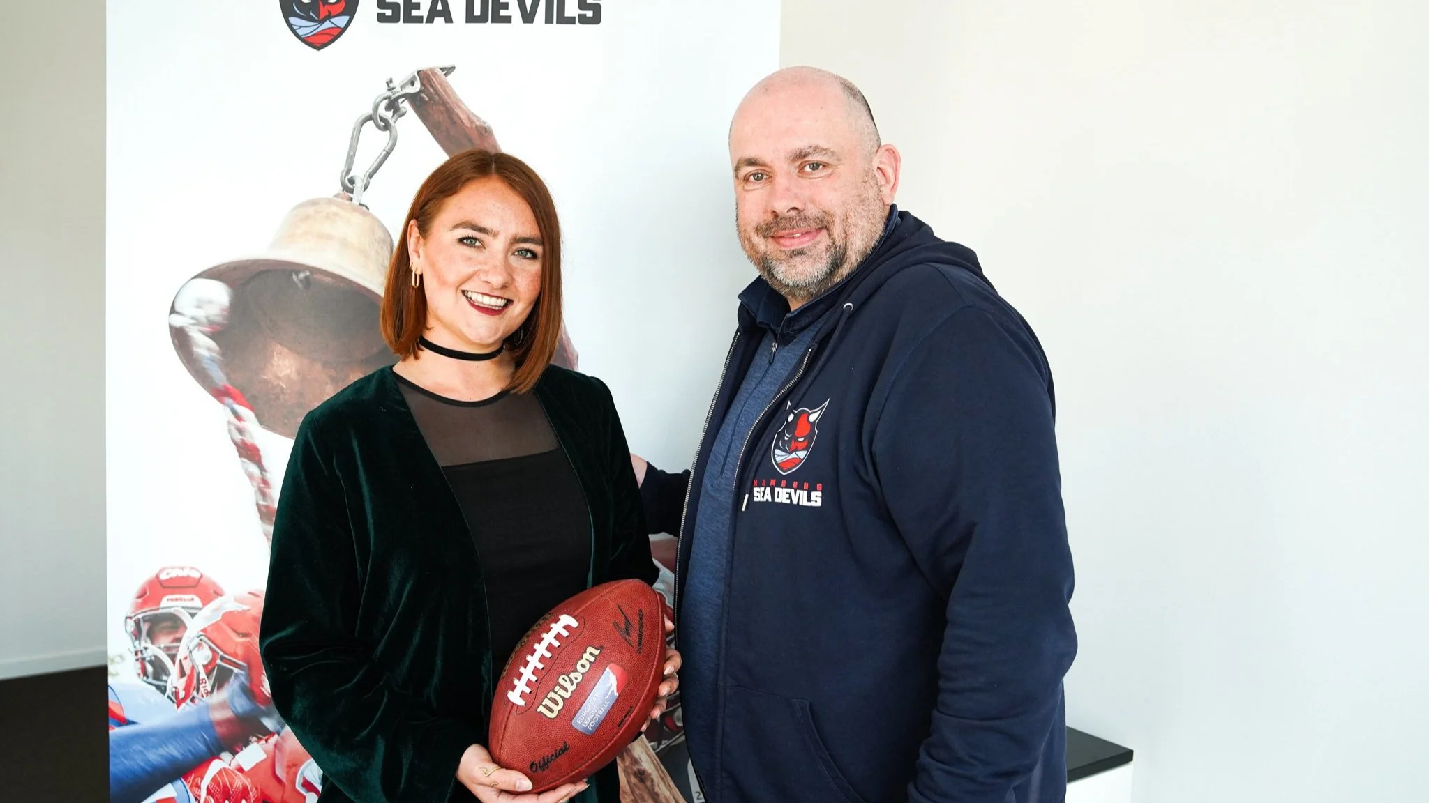 Hamburg Sea Devils stellen Lorena Daum als Sängerin für Nationalhymne im Volksparkstadion vor