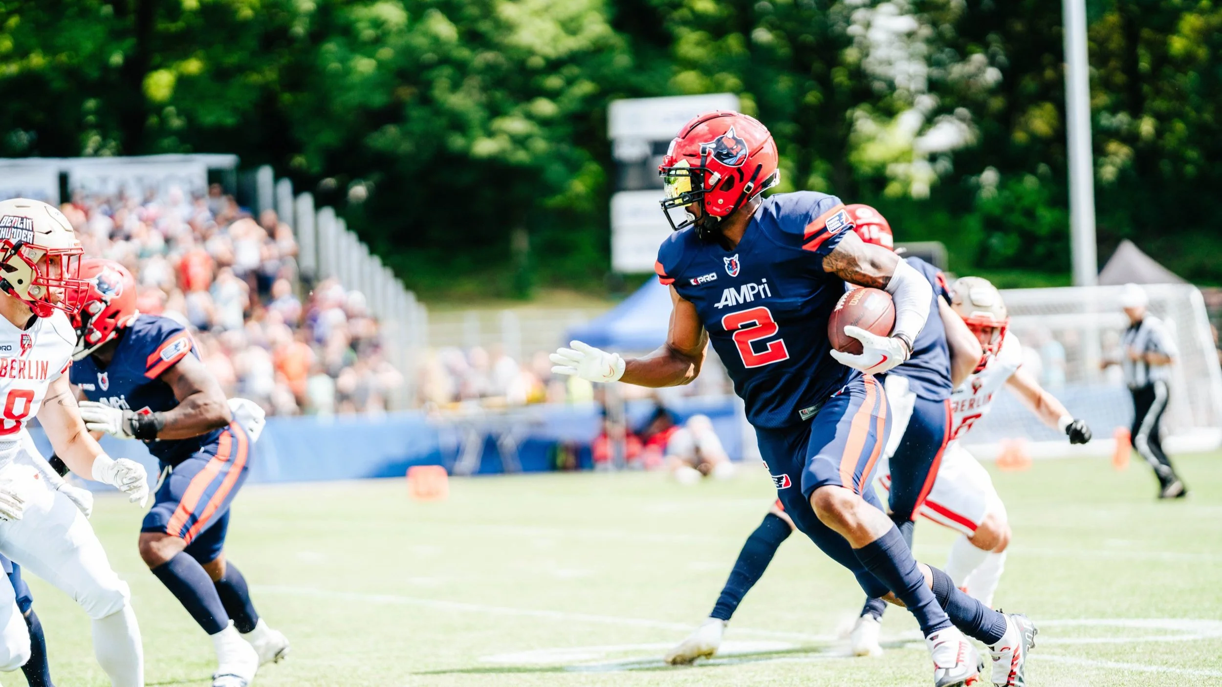 Hamburg Sea Devils gewinnen deutlich mit 37-17 gegen Berlin Thunder! 