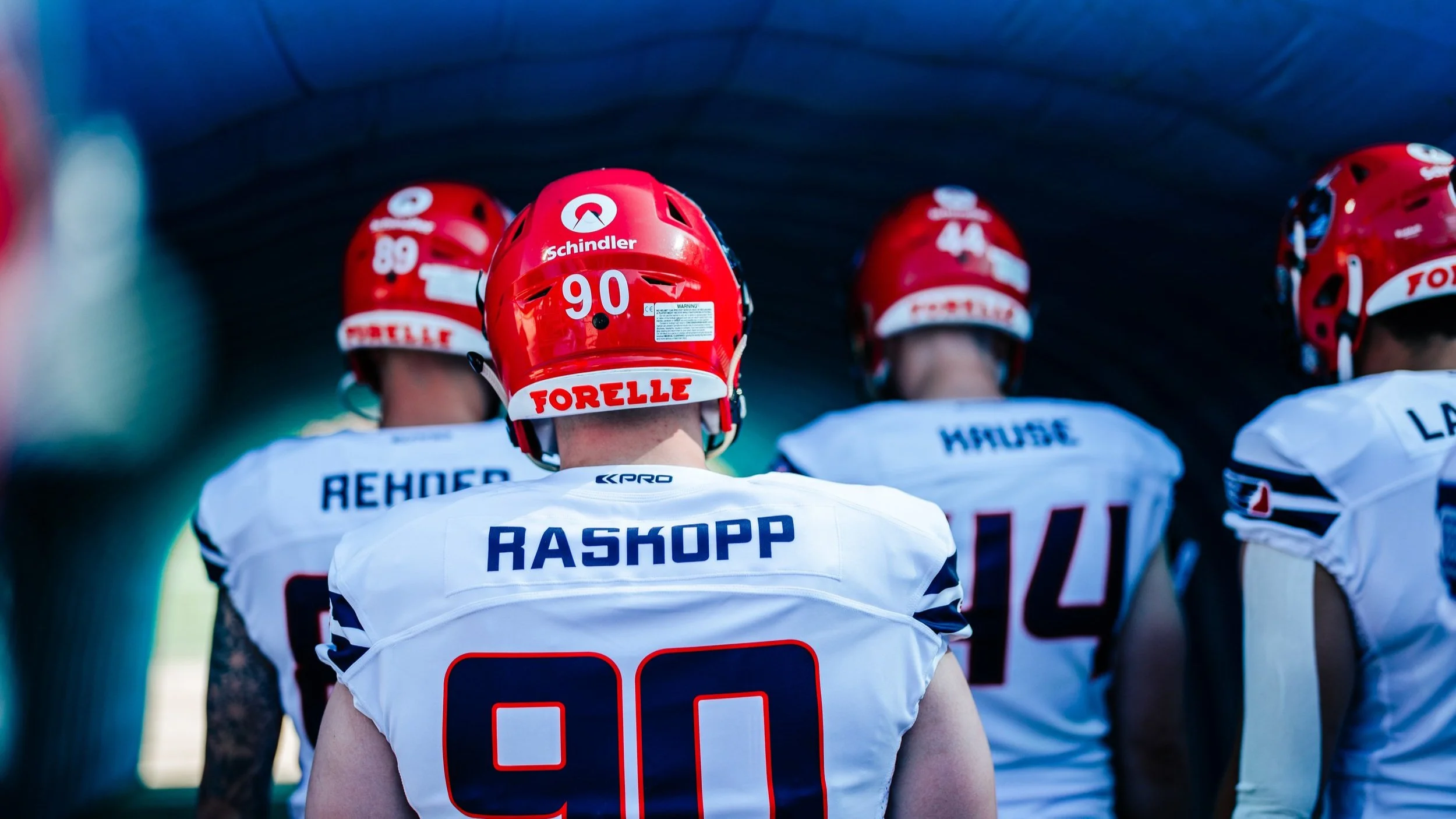 Hamburg Sea Devils setzen weiter auf Manuel Raskopp und Benoit Avon