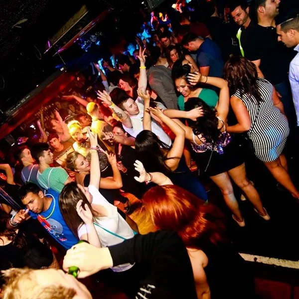 RUMBA-YATE-BAHIA-CARTAGENA-min.jpg