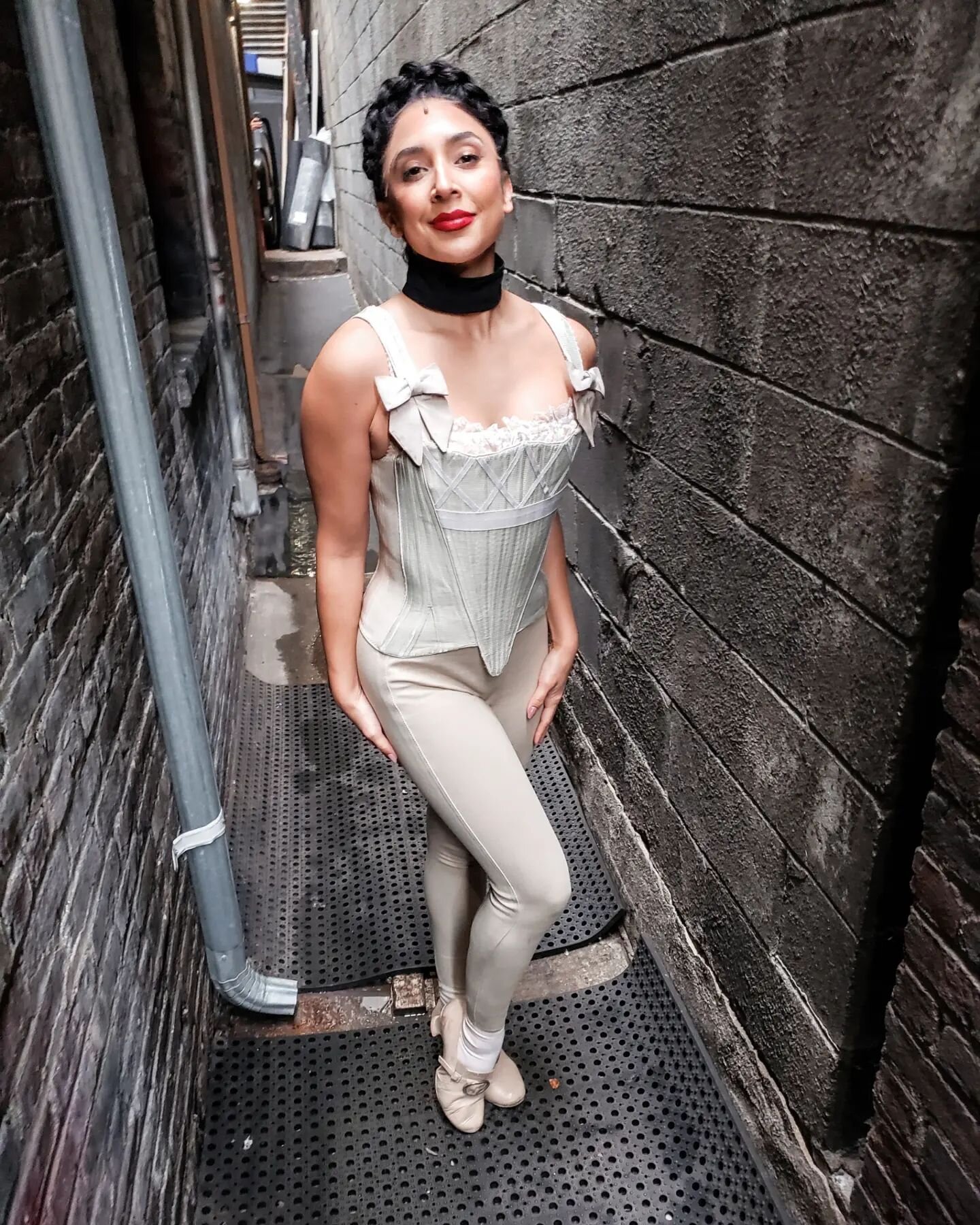 Love my costume! 🌸💕
.
.
#Hamilton #Broadway #LaurenBoyd #W1 #Theatre #MusicalTheatre #MariaReynolds #AndPeggy
@paultazewell
@hamiltonmusical
📸@ta_tynisa