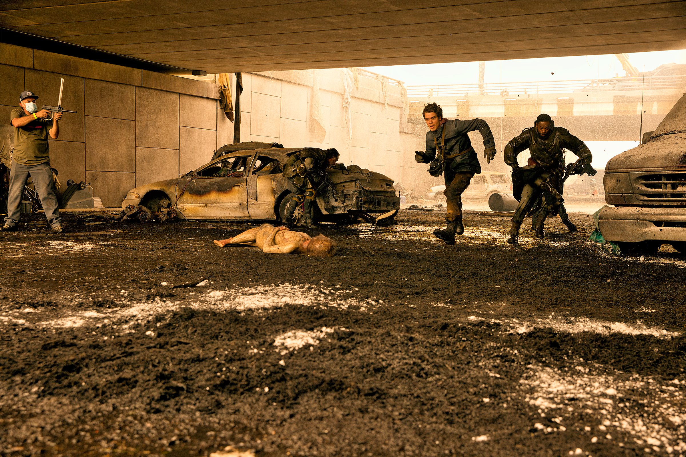 FTWD-BTS-EP1.jpg
