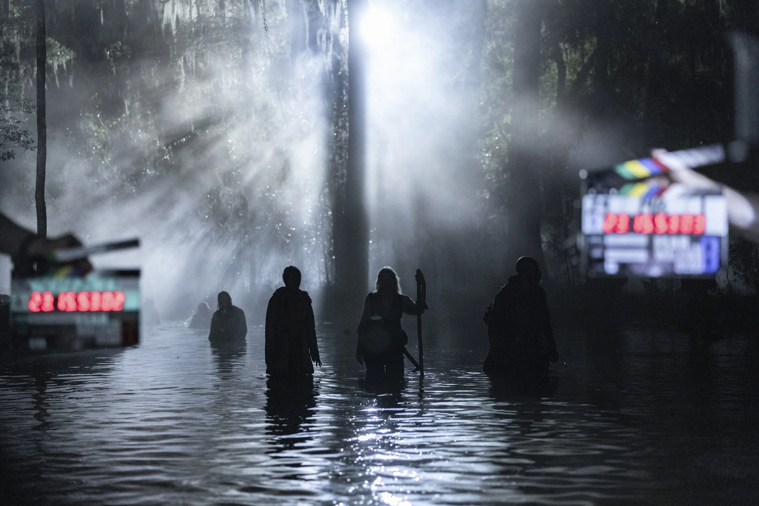 Fear the Walking Dead S8E1 - Remember What They Took From You