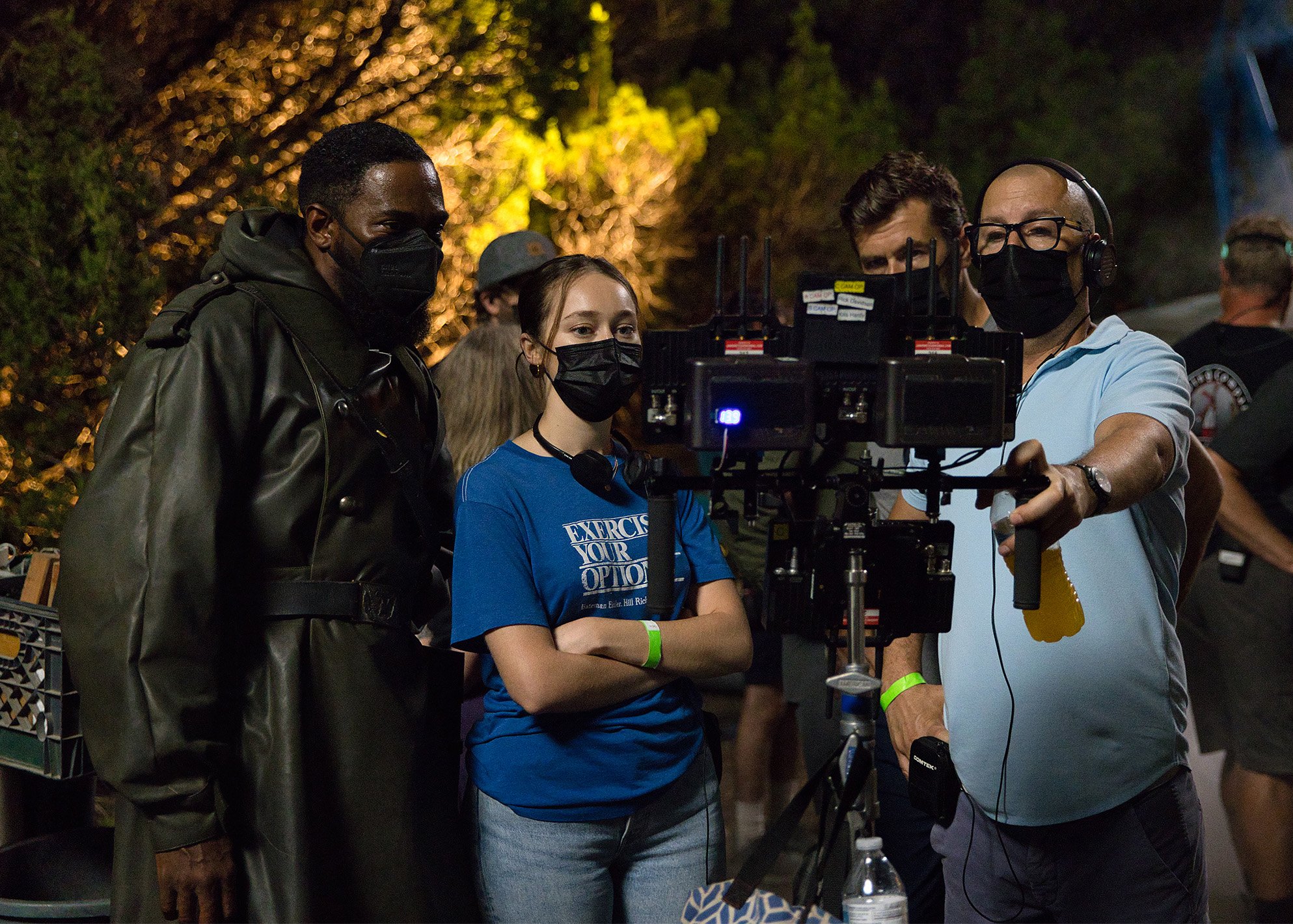 FTWD-BTS-E1-3.jpg