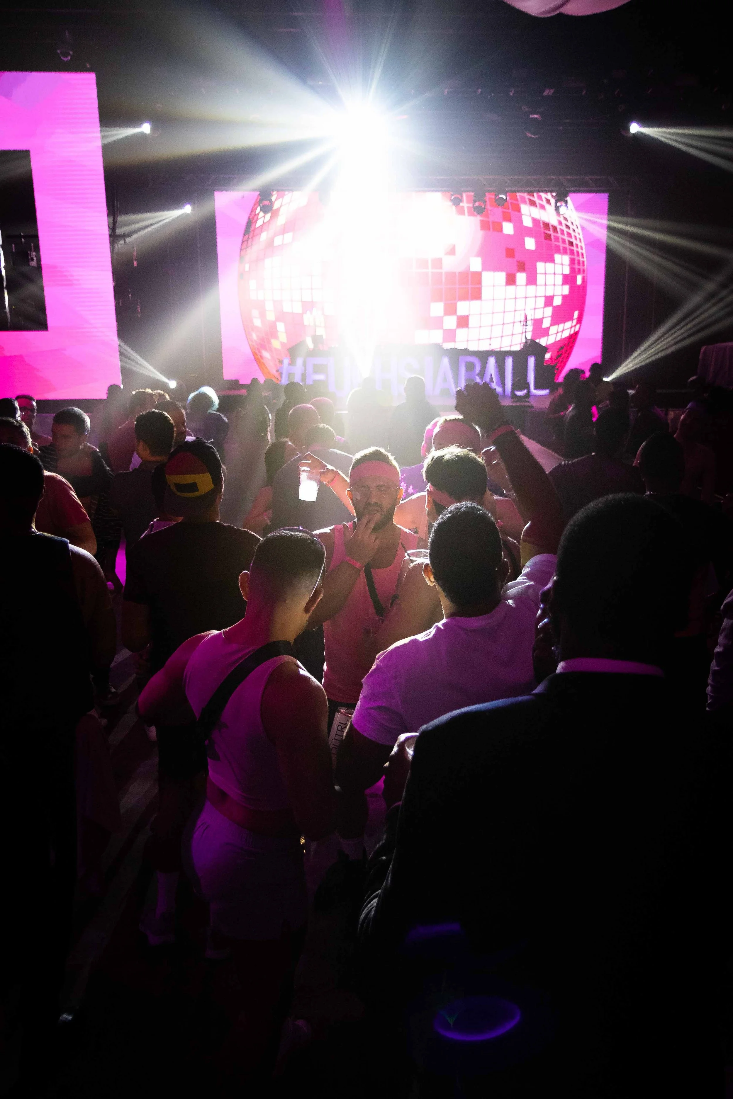 LQ Fuschia Ball-2320.jpg