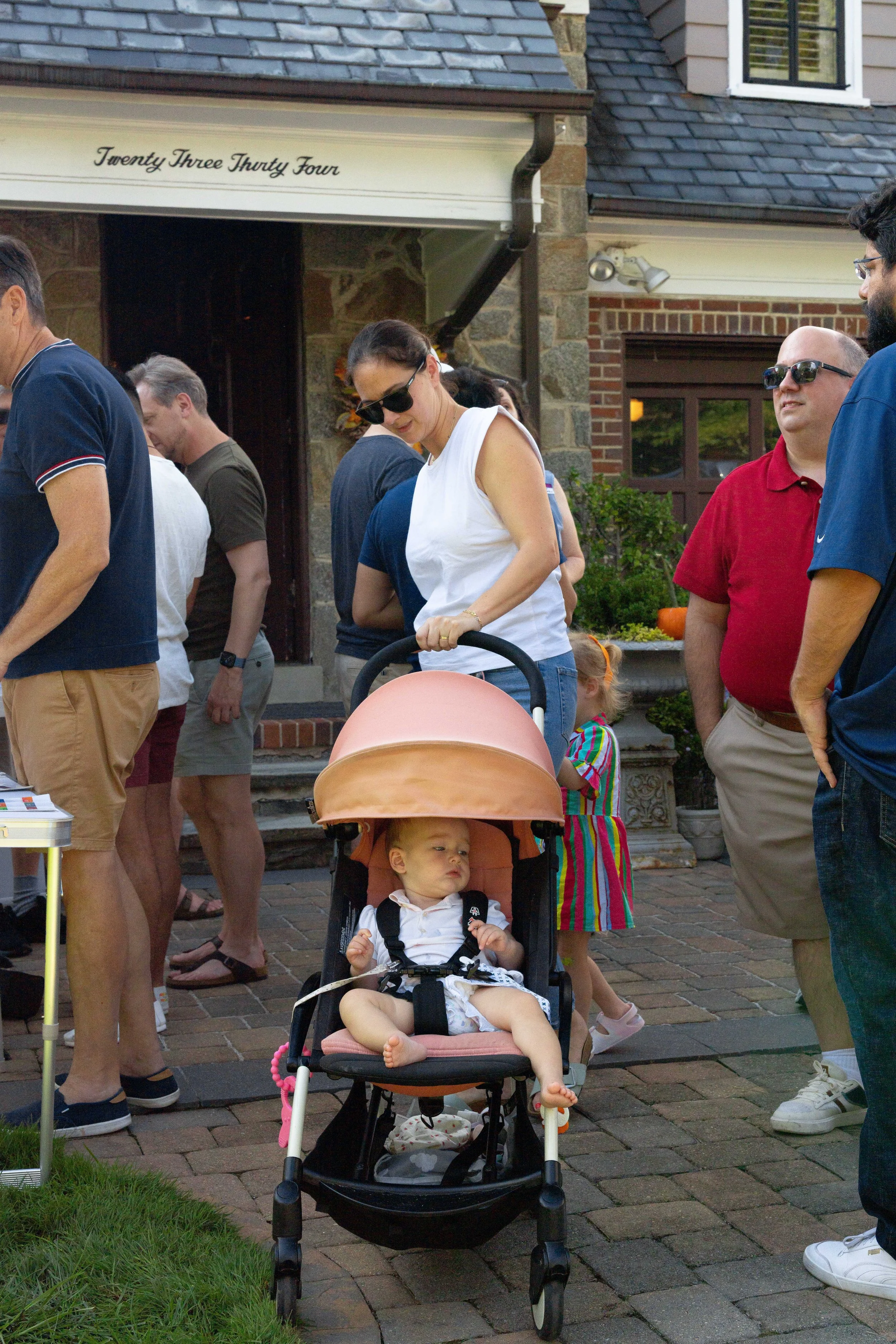LQ Arlington LGBTQ Icecream Event-9816.jpg