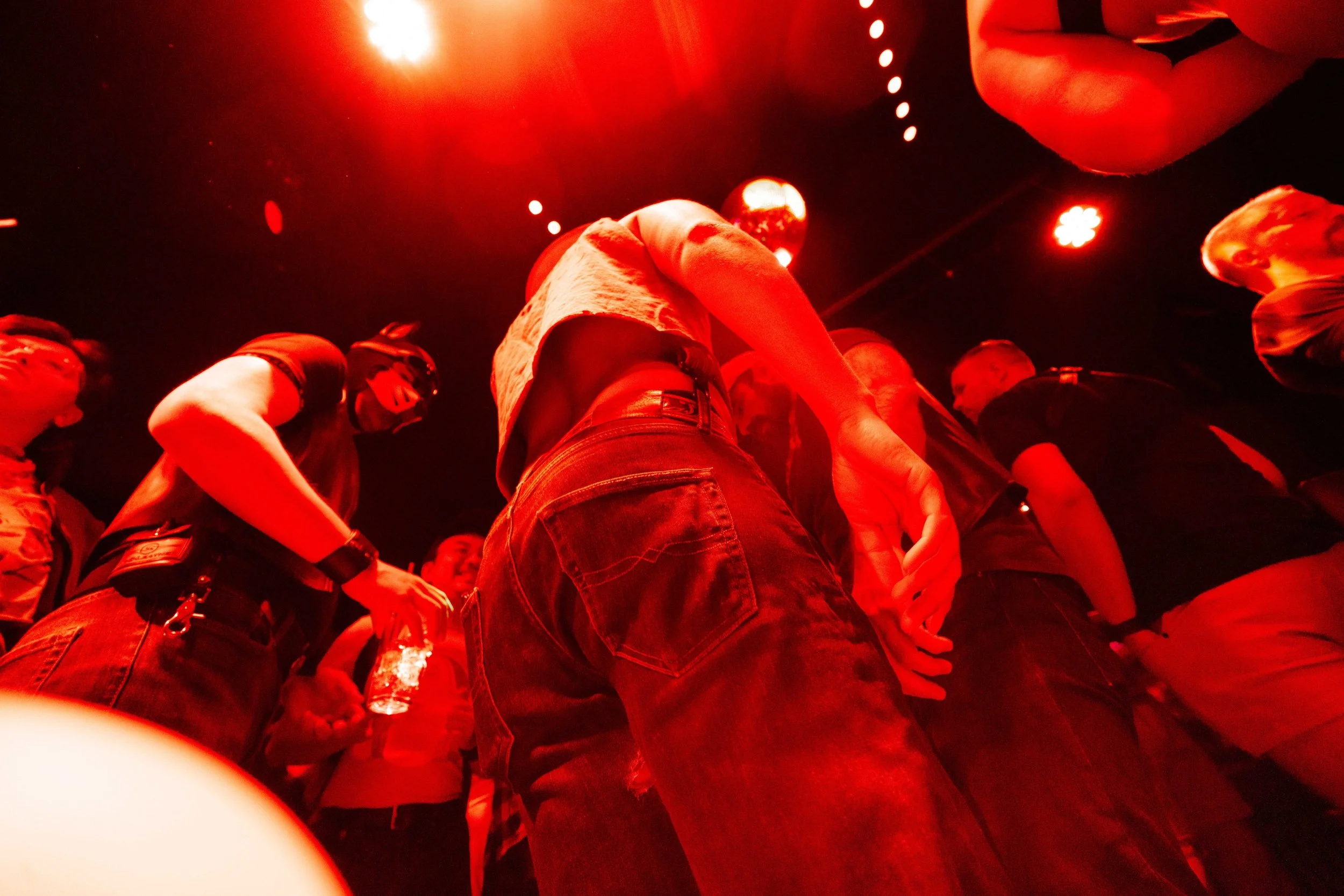 LQ Grizzly Night Crush Dance Bar-2-9.jpg