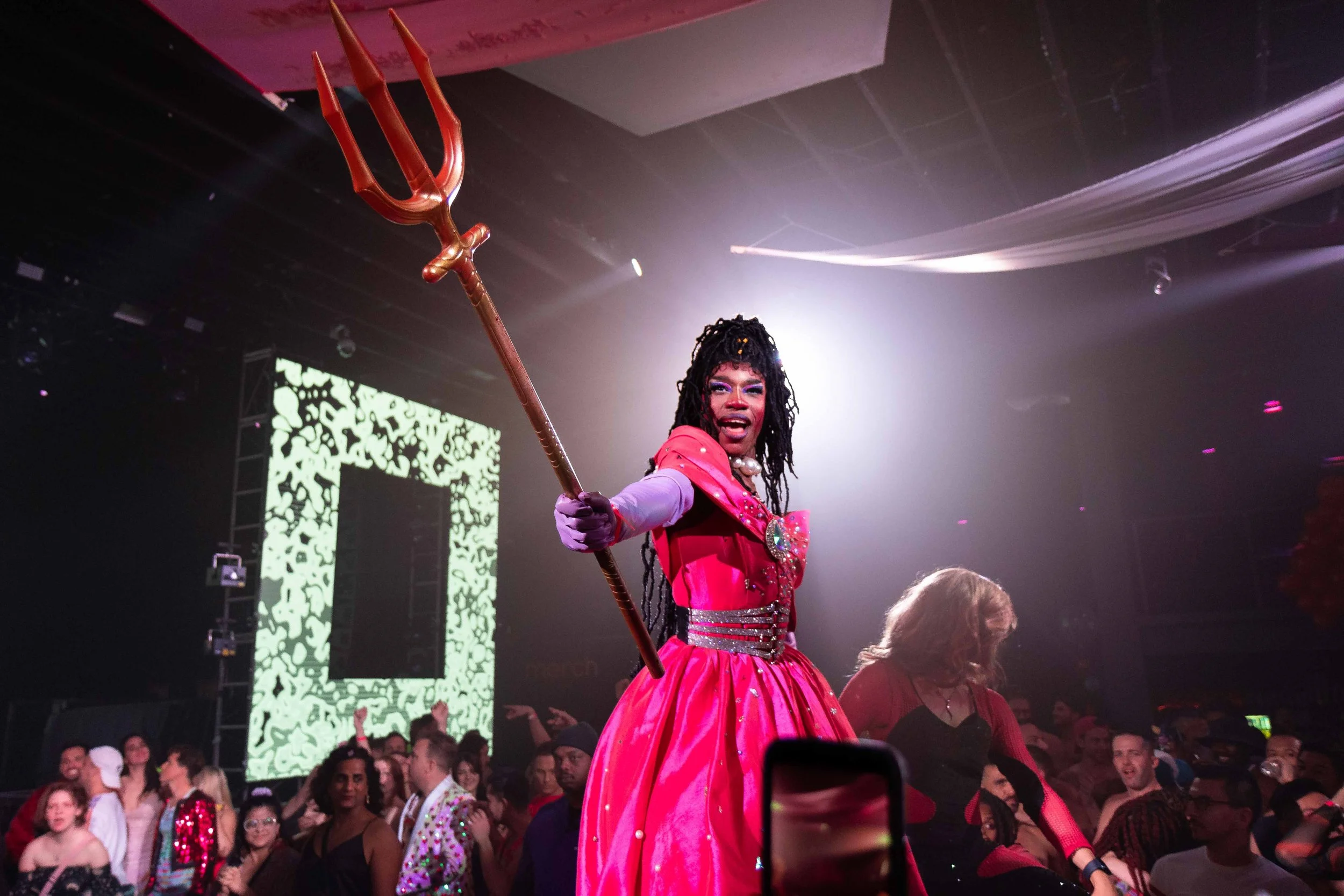 LQ Fuschia Ball-2624.jpg