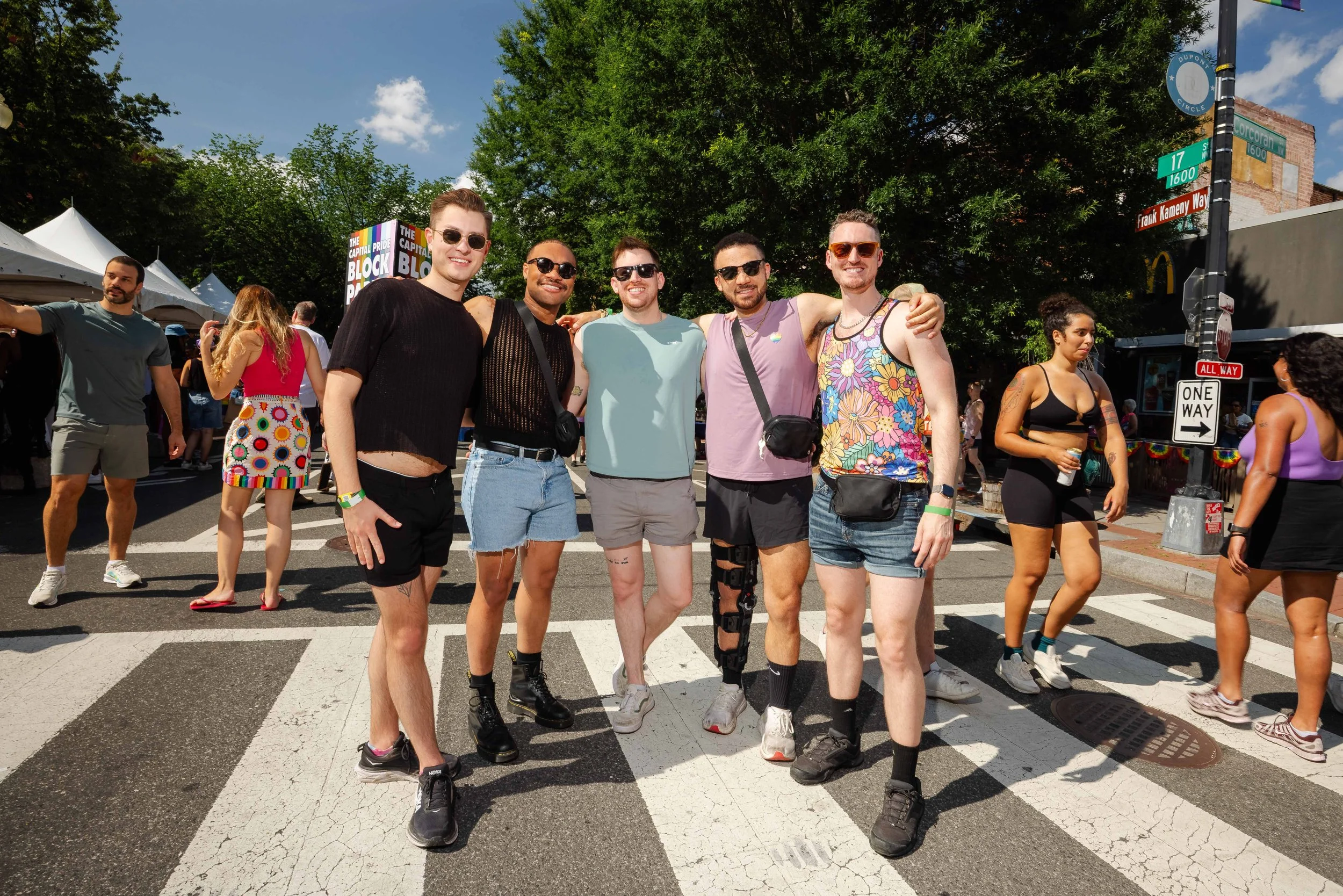 LQ Pride 25-3259.jpg