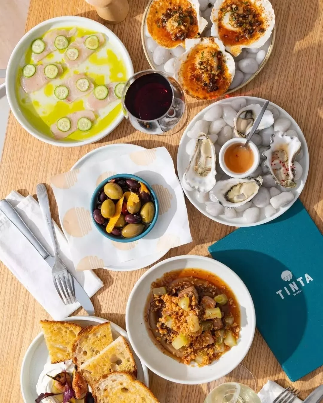 Panoramic lake views and local flavours ~ that&rsquo;s us ✌️

From easy mornings with&nbsp;@allpressespresso  to dinners that linger past sunset, every plate celebrates connection, seasonality &amp; sustainability.

Link in bio to view our full menu,