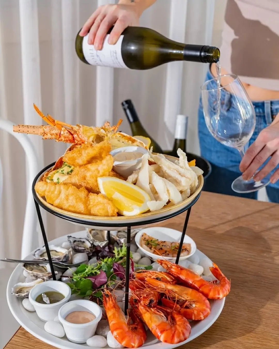 💚 Forget the clich&eacute; chocolates ~ gift your special someone a TINTA dining experience they&rsquo;ll actually LOVE this Valentine&rsquo;s! 💚 Our gift cards are up for grabs online [link in bio], ready to redeem across our entire menu. Easy, de