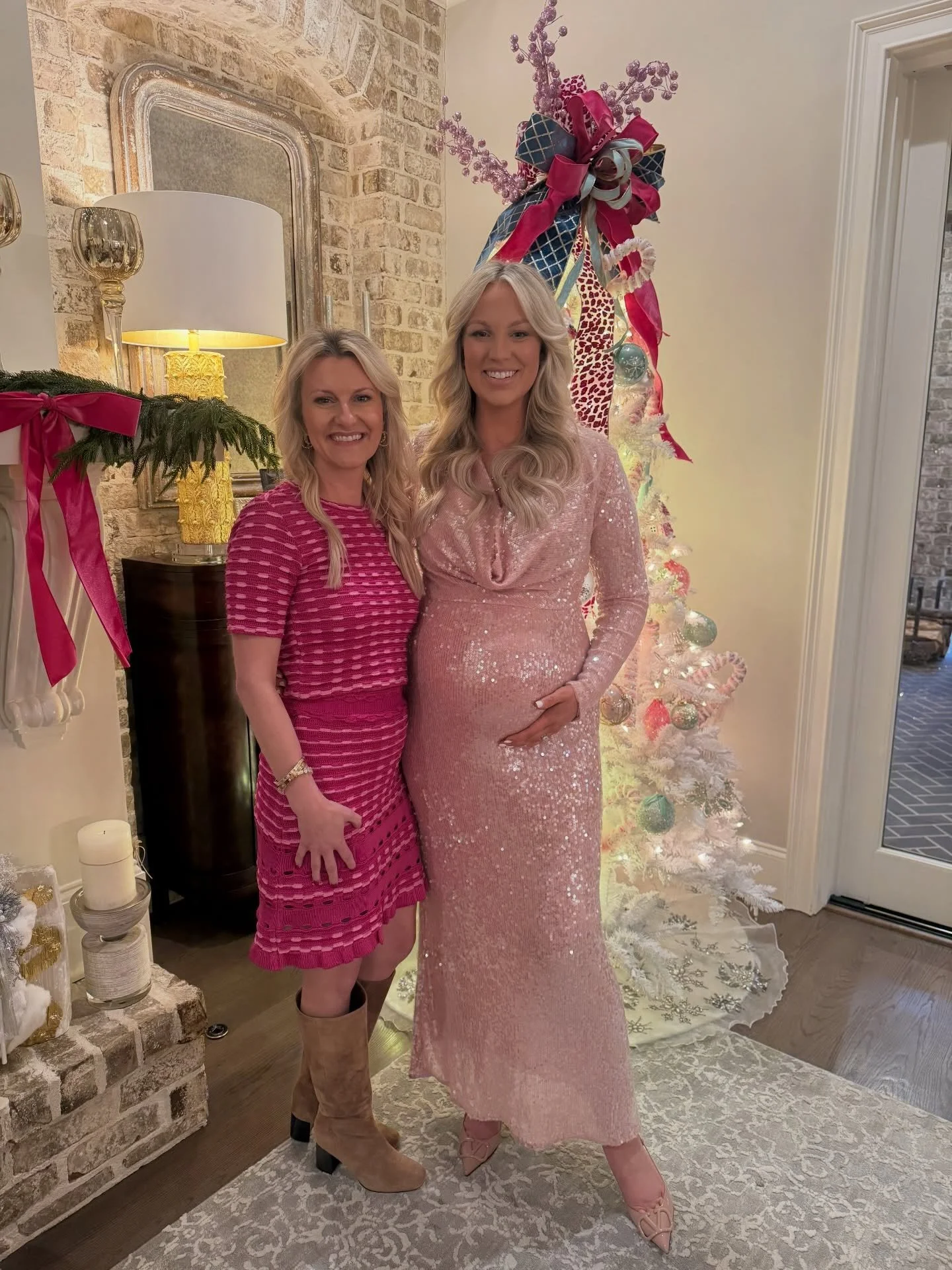 Still smiling from today&rsquo;s baby shower for one of my greatest friends. 🥹💛
Being in a room full of people who love you and already love this sweet baby so much was something special. Every little detail, every hug, every happy tear it all felt