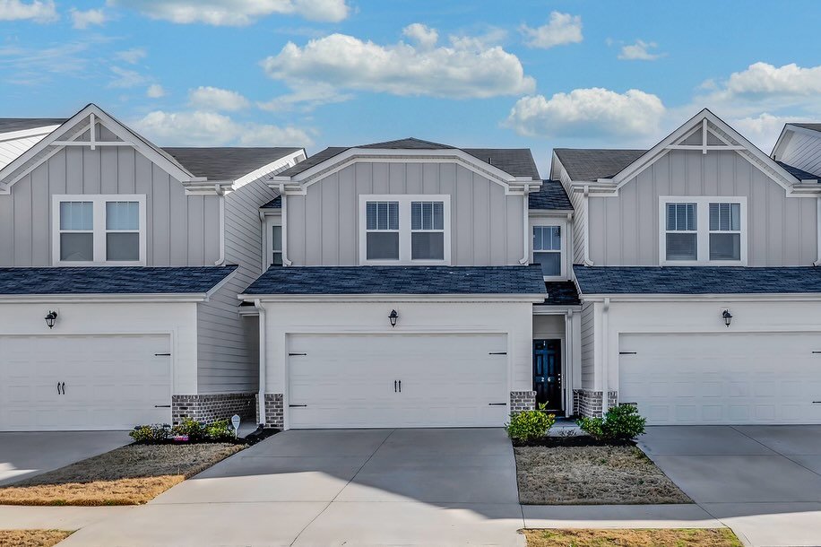 Feature Friday!! 🌟 

📍26 Centimeters Drive in Mauldin! 

Just less than a mile from Bridgeway Station via the Swamp Rabbit Trail, this location is next-level amazing! 

You&rsquo;ll be steps from some of the Upstate&rsquo;s hottest dining &amp; han