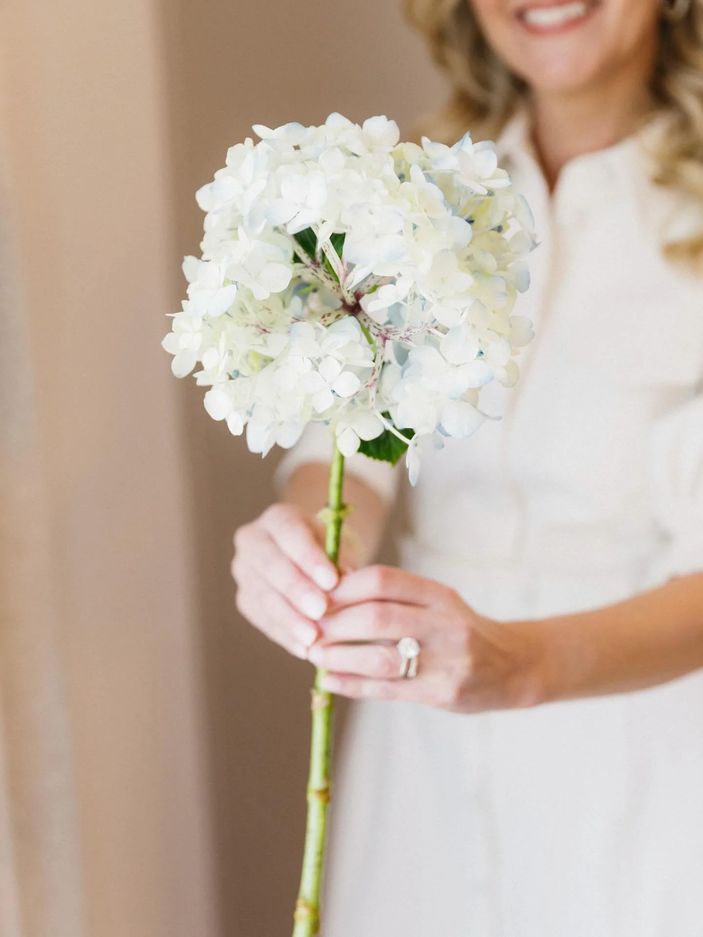 Spring is in full bloom 🌸✨ and so are new beginnings!
There&rsquo;s just something about this season that makes everything feel fresh! Including finding the perfect place to call home 🏡💕

If you&rsquo;re considering buying or selling this year, no