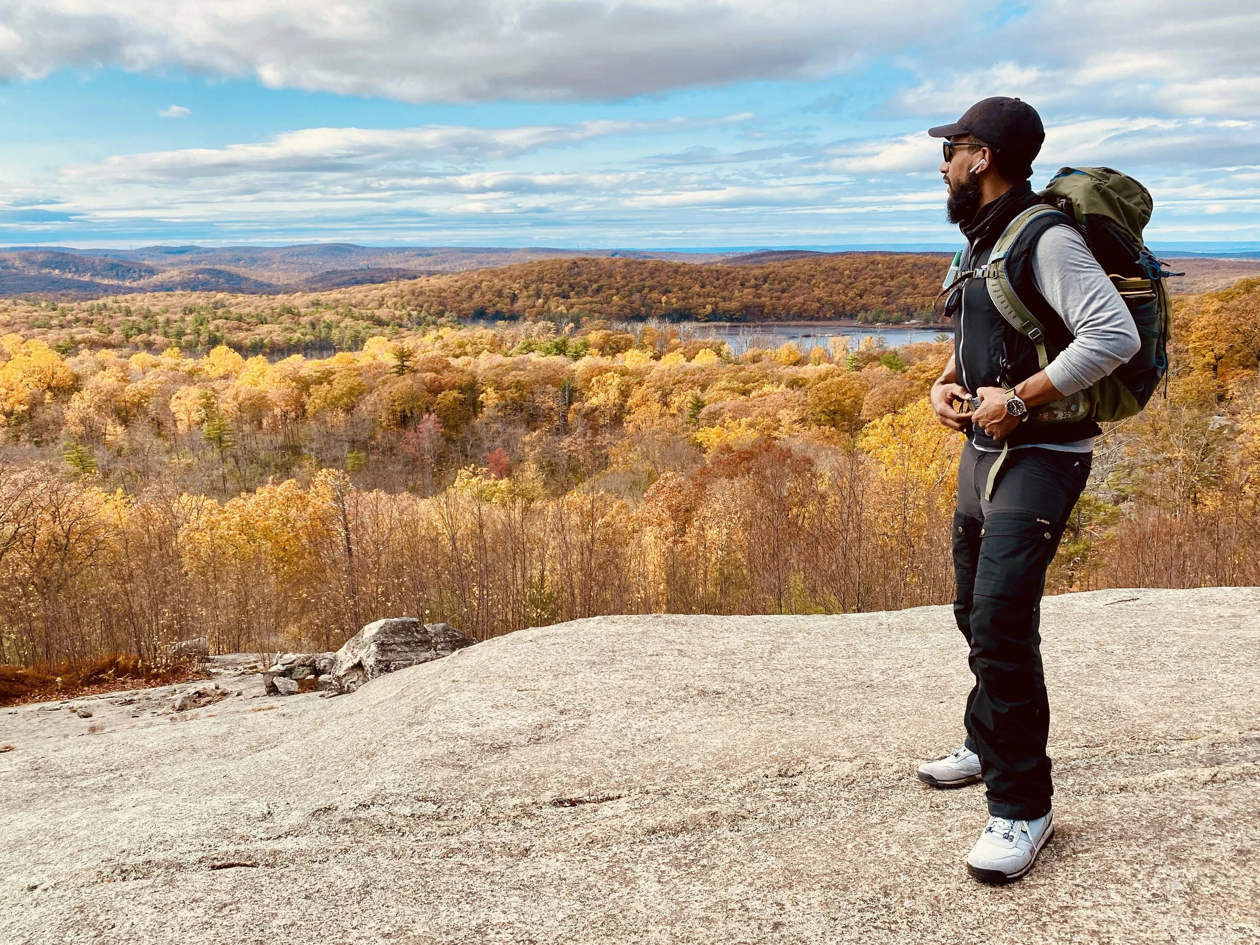 Fall Day Hike at Lake Skannatati Long Path, Harriman State Park, NY