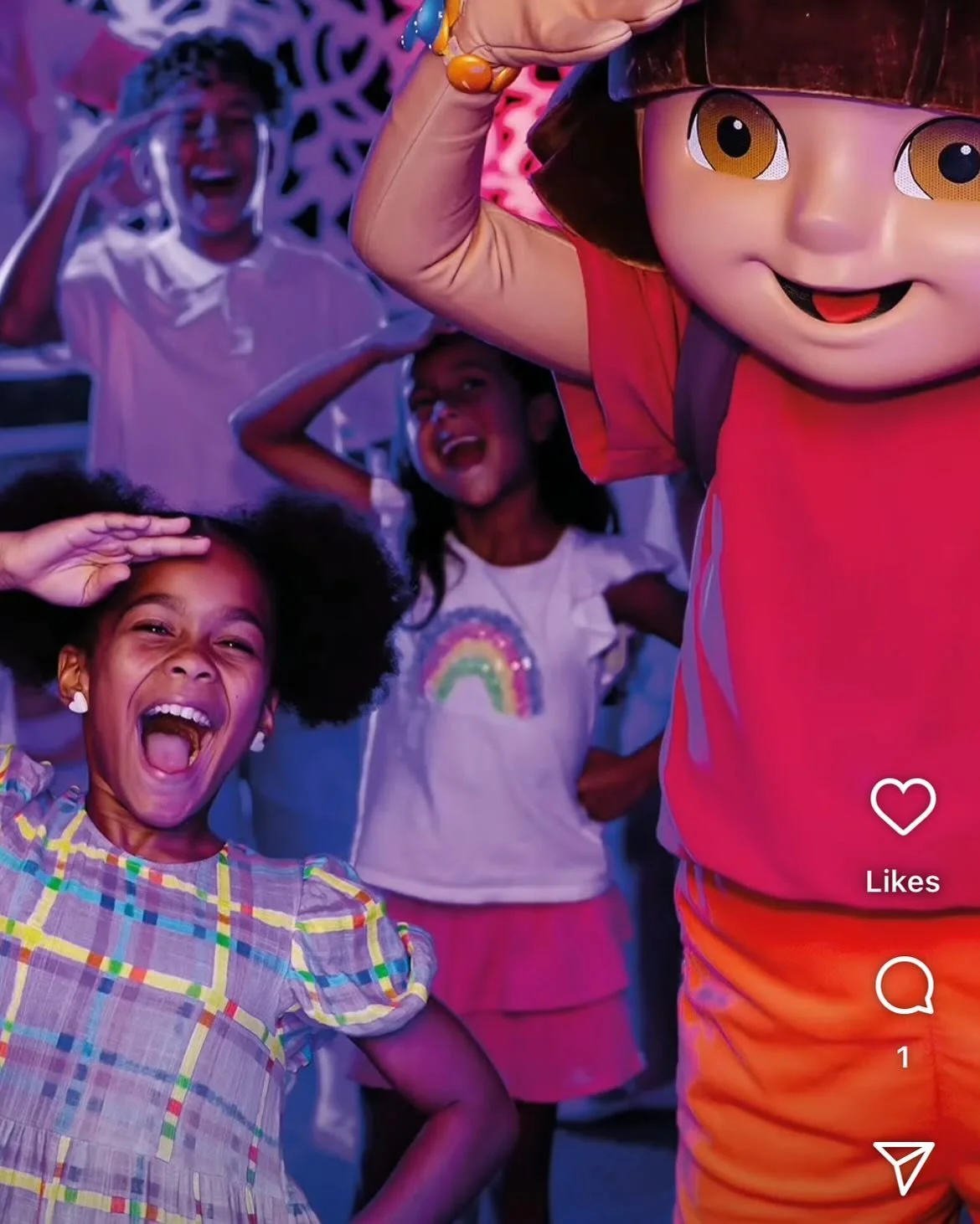 Feat early 2025 📷 🍿 🪩 #advertisingphotographer #brisbaneadvertisingphotographer #seaworldresort